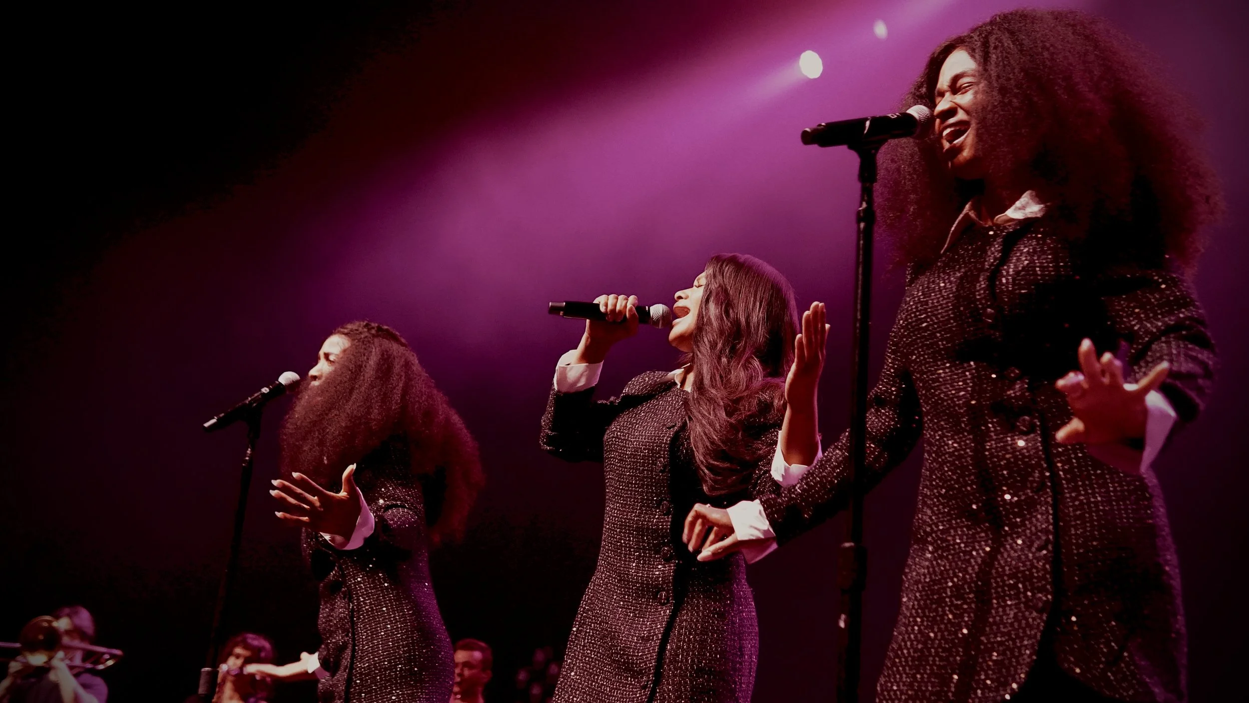 2026-08-26_WomackSisters_Phoenix_AzzaGallab_01.jpg