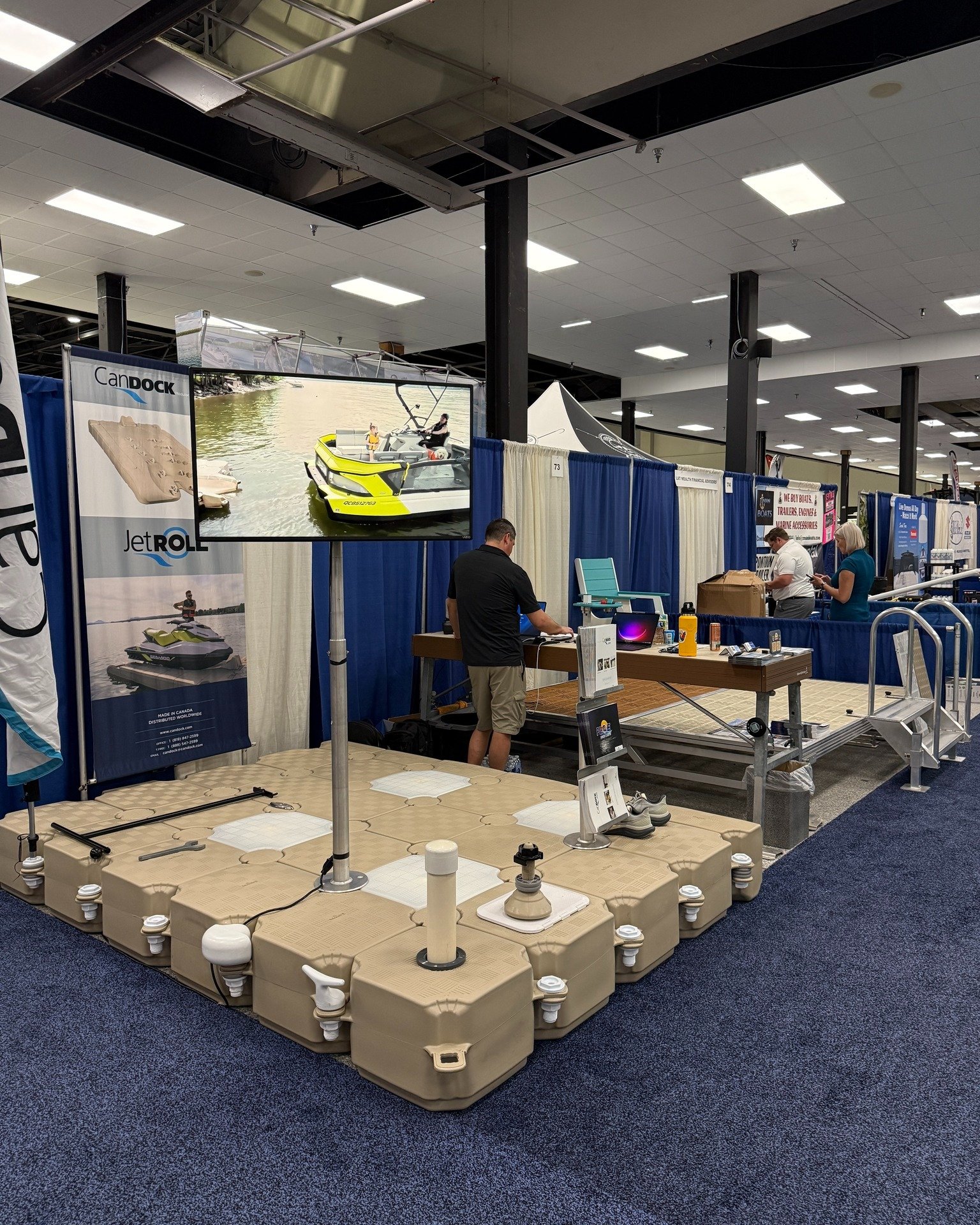 Day 1 at the Tampa Bay Boat Show is officially underway! ☀️🌊

Erik and Alex are down here representing the Beach Bumz/Pier Enjoyment crew and talking docks, lifts, and waterfront setups with everyone stopping by. Captain Cisco may be joining us as w