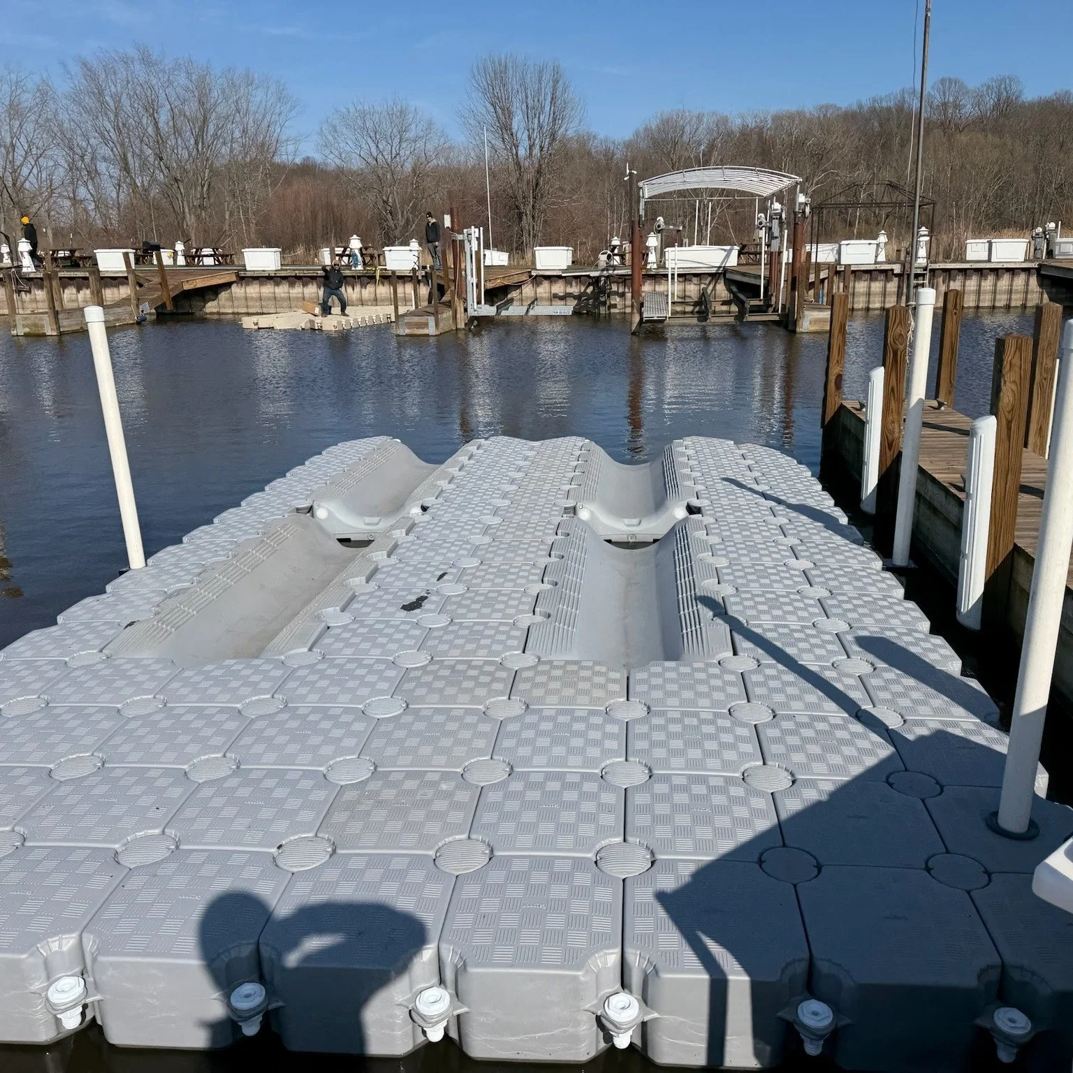 Happy Tuesday! The boys are off to an early start this morning knocking out installs and pushing through as many annuals as we can 💪

We've also knocked out a few new CanDock installs in South Haven slips and local lakes.

Looks like we&rsquo;ve got