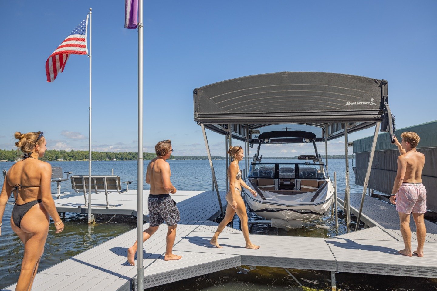 You know it&rsquo;s about to be a good day when the screen rolls up and the boat&rsquo;s ready to go.

Clean dock. Easy access. No hassle. Just step on and head out.

Let&rsquo;s get you ready for days like this with ShoreStation. (269) 303-5533
#Sho