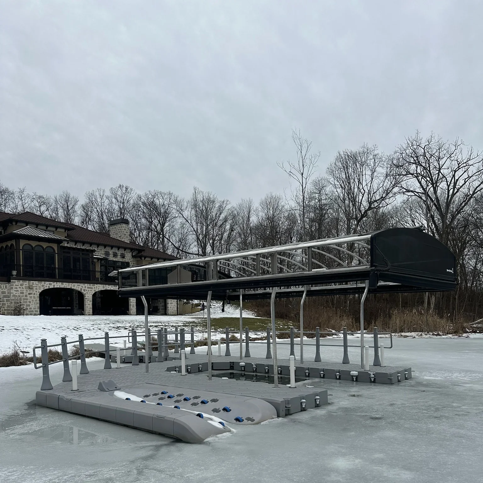 CanDock with a ShoreStation canopy in the ice