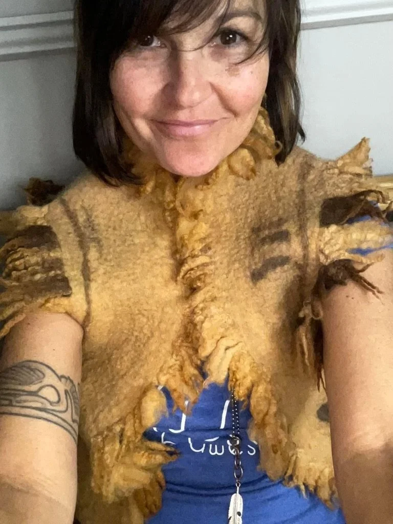 Vest 2023
seamless wet ffelting construction-cutch dyed after felting