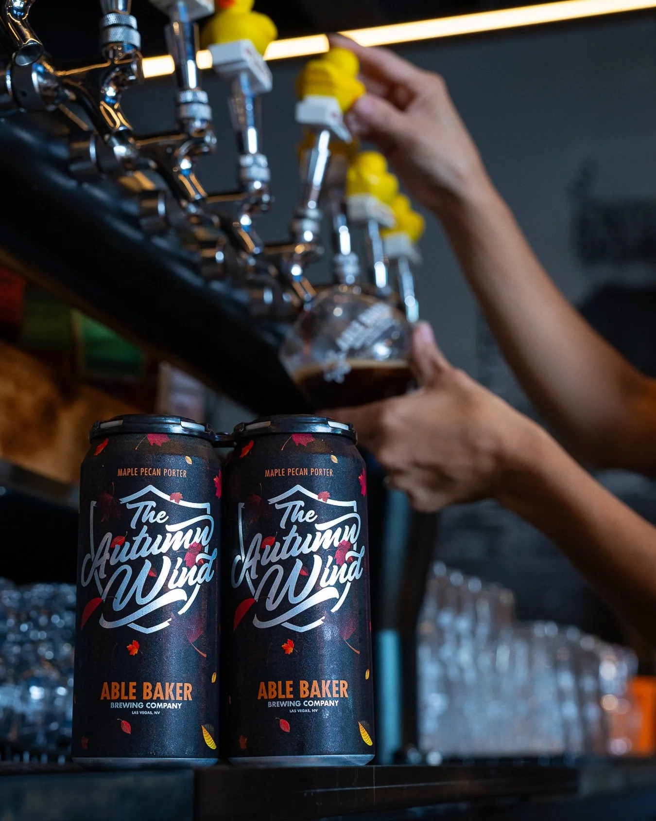 Come watch MNF with us and grab The Autumn Wind, an Imperial Porter w/Maple &amp; Pecan

Available on draft and in 4packs! See ya soon 🍻