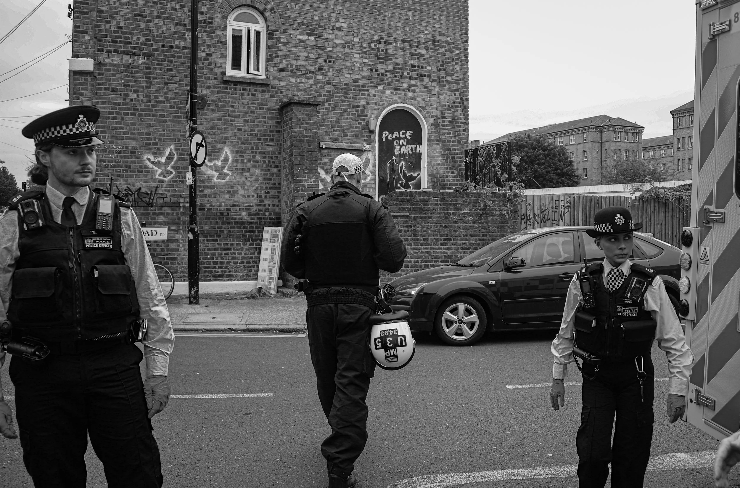 'Peace on Earth' - 2023 illegal eviction of the Shadwell Autonomous Winter Shelter

"They hospitalised our friend during the eviction, they took him away without any of us to support him. Then they assaulted several people who just wanted to check on