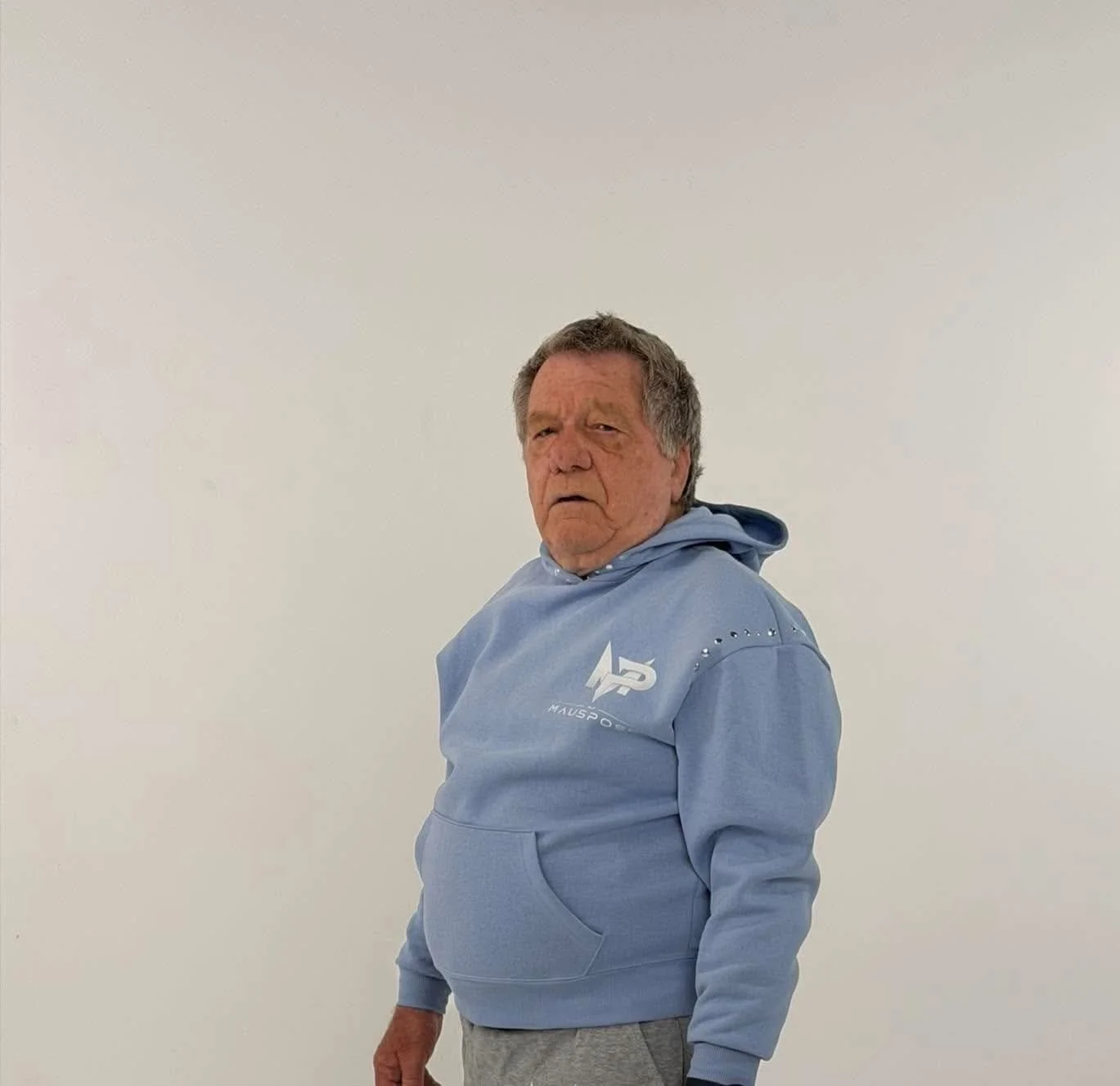Apex blue jumper with 2 side pockets