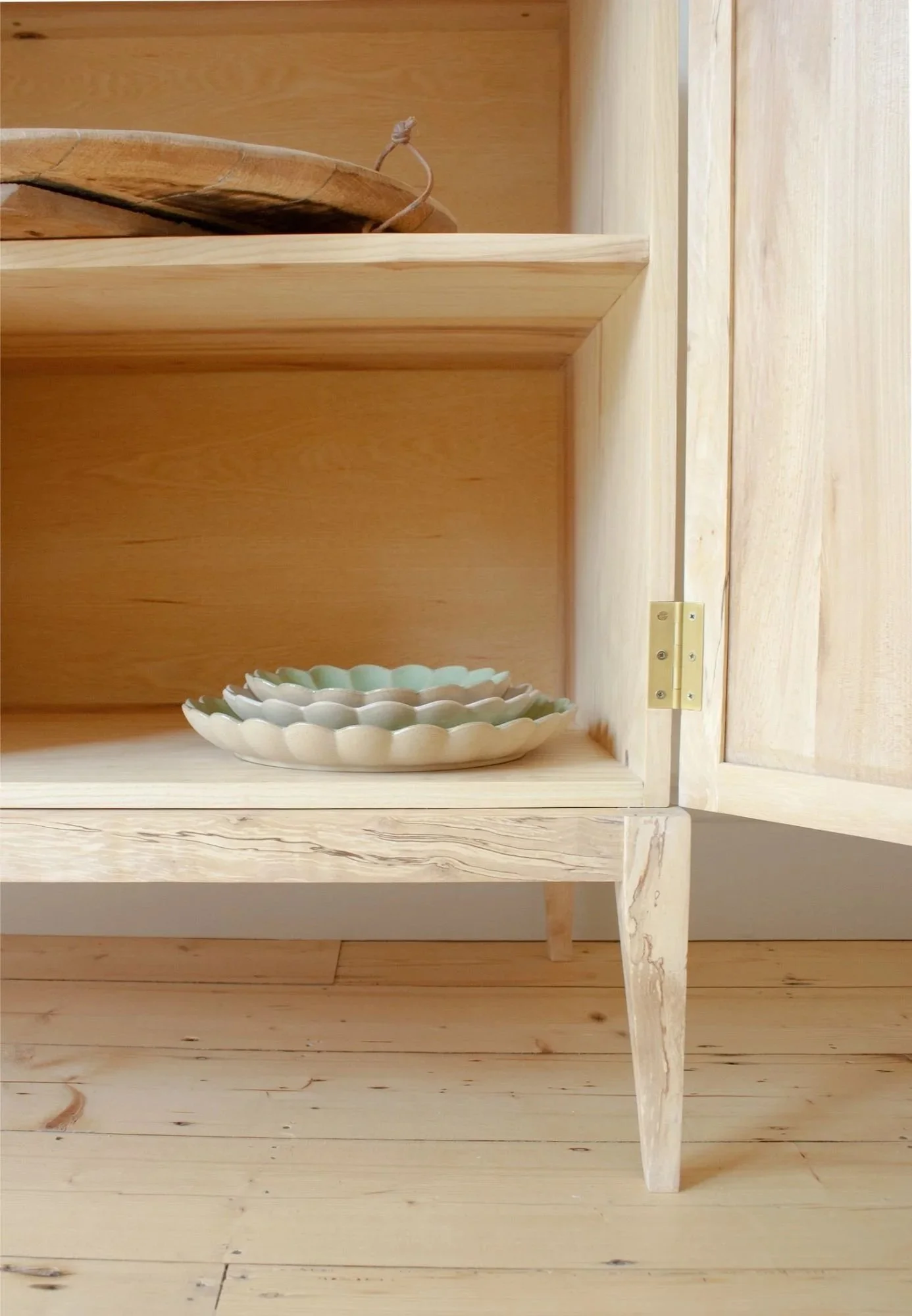 detail of an bespoke alcove cabinet built for a terraced house in Bristol