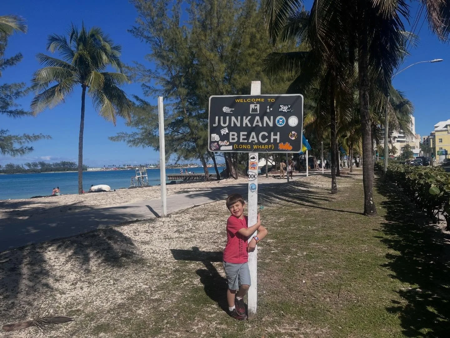 Grateful to be &ldquo;mom&rdquo; to this six-year-old boy❤️✨

#hughsix