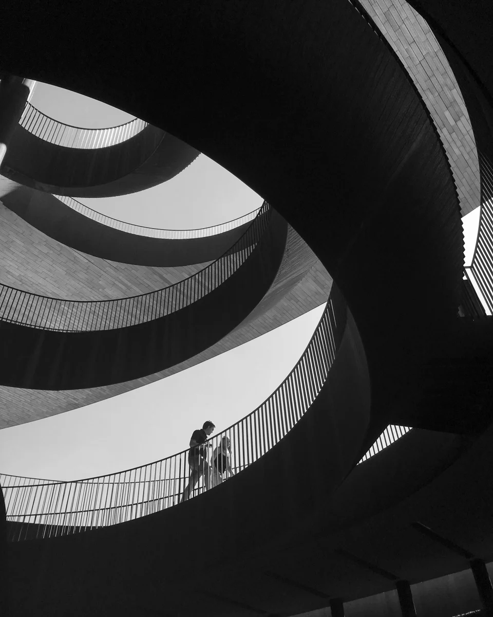 Tuscan curves of the Antinori winery