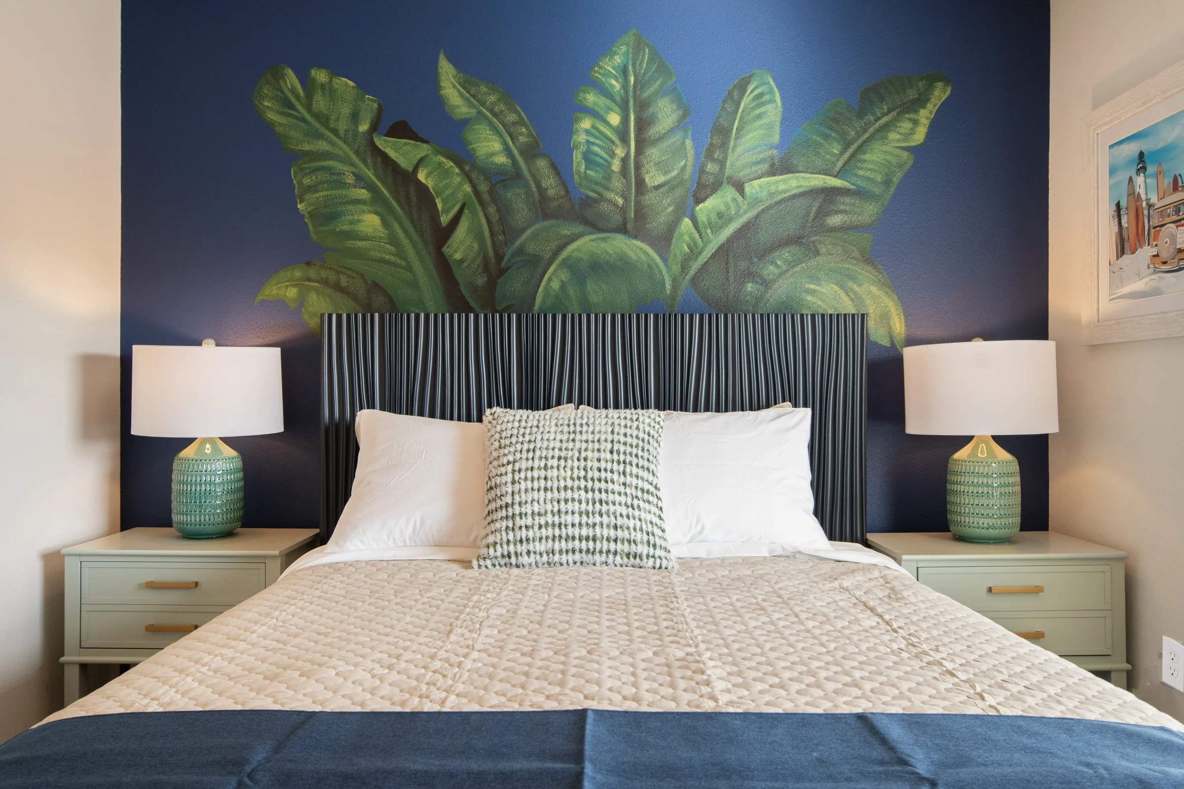 Tropical beach-themed room and surf vibes in a private villa in Windsor Cay Resort near Orlando, Disney, and Universal Studios. Great for teens and families; a 10-bedroom, 8-bath home with private pool and spa.