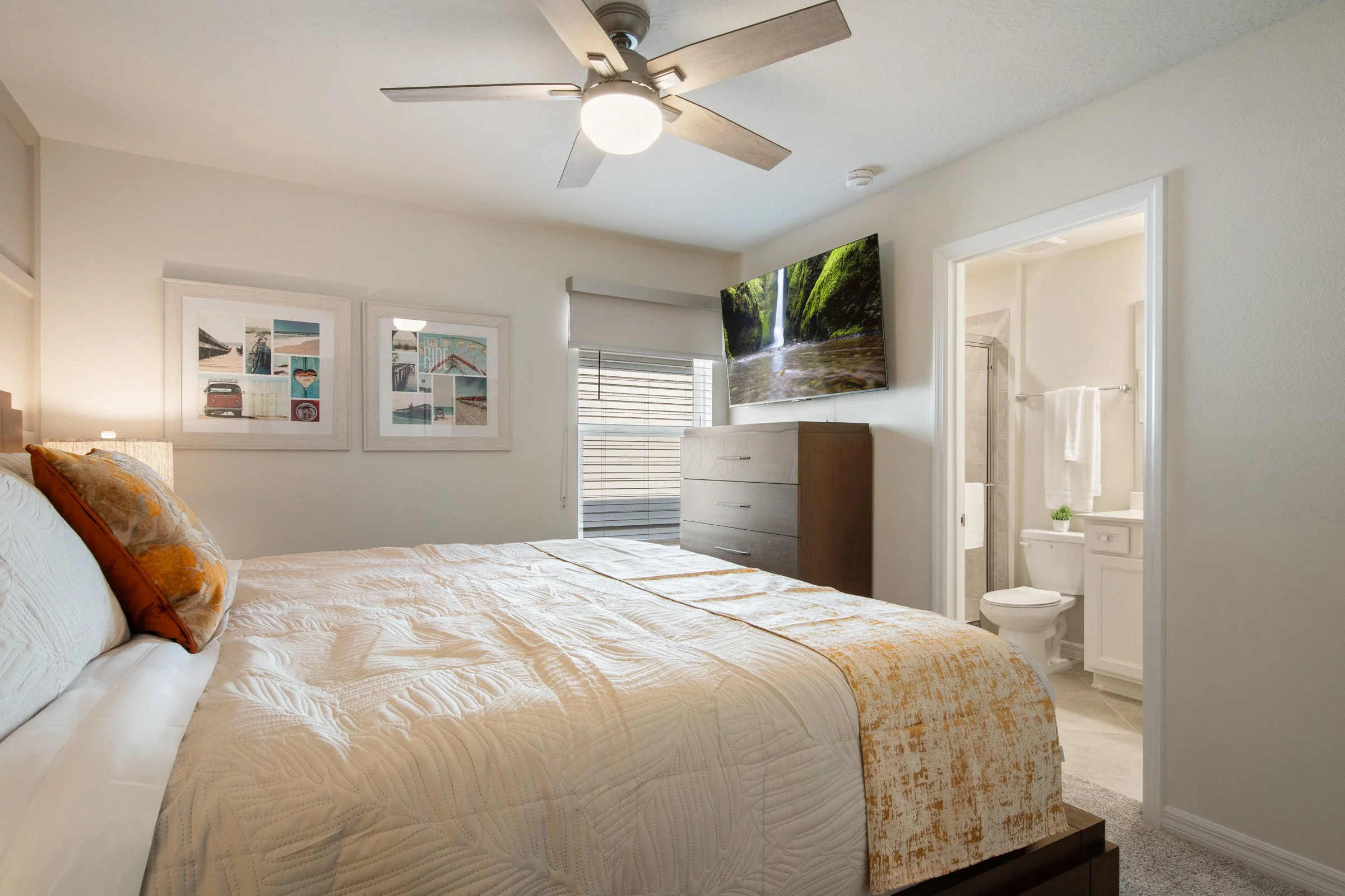 Luxury private villa in Windsor Cay Resort near Orlando, Disney, and Universal Studios. King bedroom with en-suite, TVs in every bedroom, spacious living, 10-bedroom, 8-bath home with private pool and spa.
