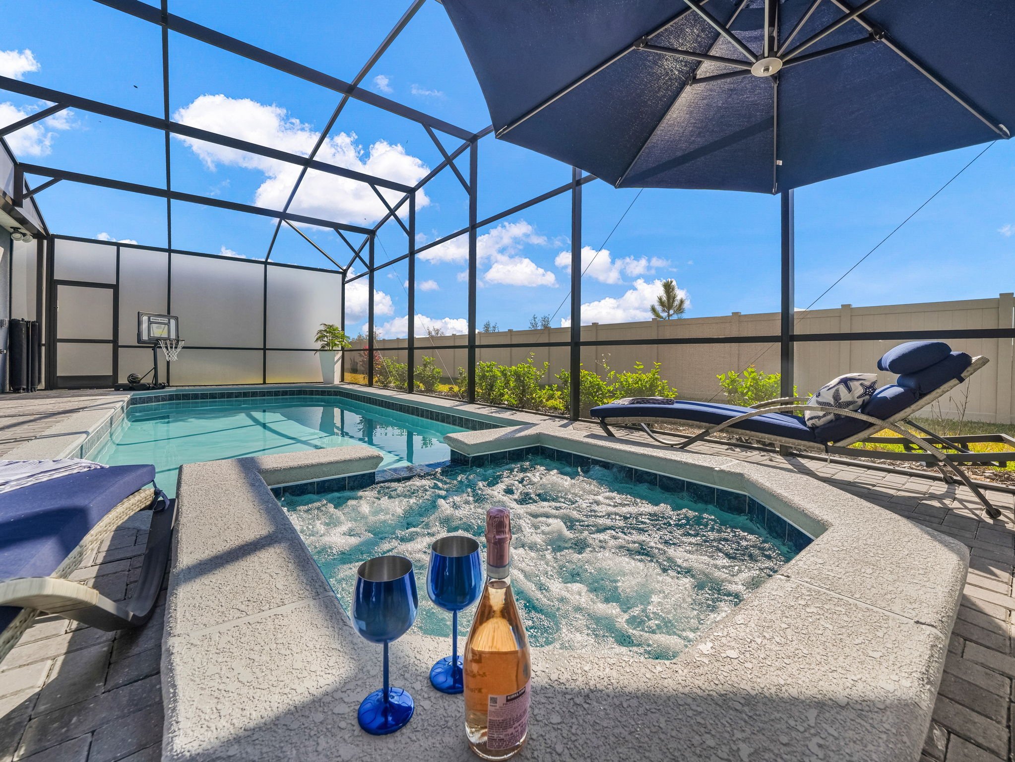 Relax by the private Pool and Spa at private villa in Windsor Cay Resort near Orlando, Disney, and Universal Studios. Great for families and large parties, a 10-bedroom, 8-bath home with spacious living.
