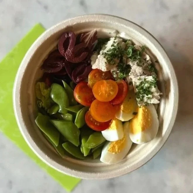 Albacore Tuna + Seasonal Veggie Nicoise Bowl