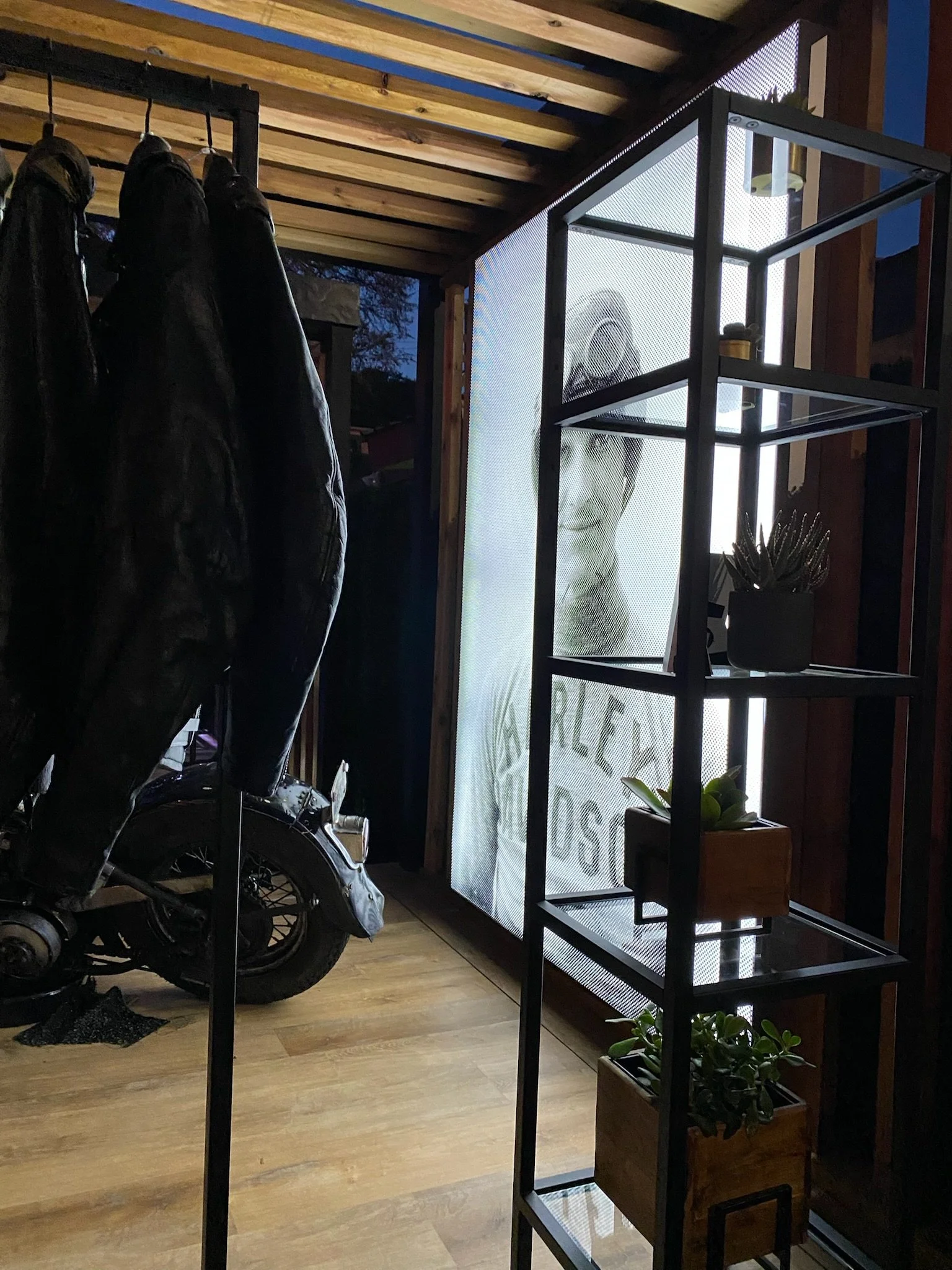 Harley-Davidson Airstream interior