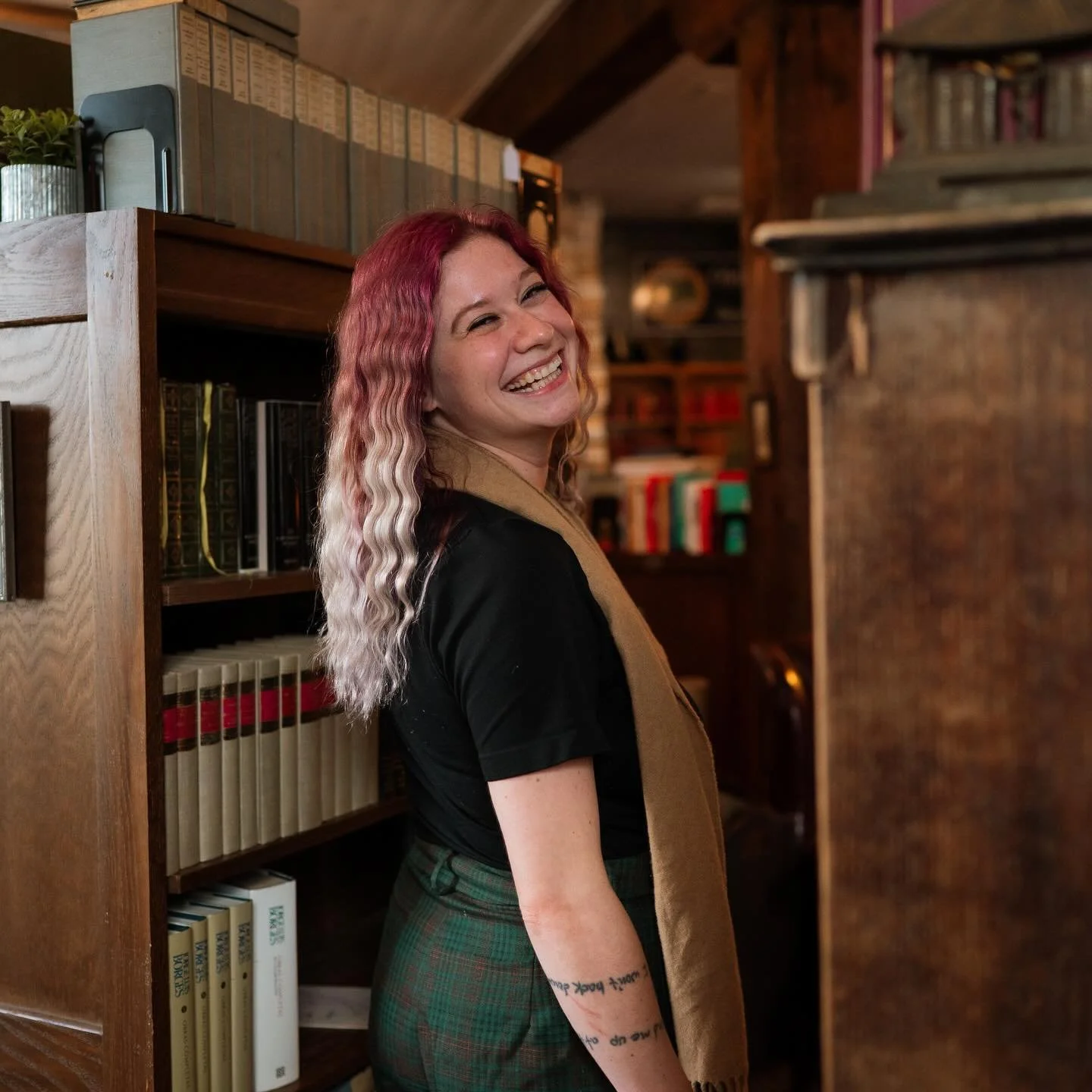 Meet Lindsay ✨

Lindsay is a co-founder of Ember &amp; Bone Counseling and creates a space to slow down, breathe, and come back to yourself &mdash; no pressure to fix or perform.

Her approach is person-centered, somatic, and steady. She meets you wh