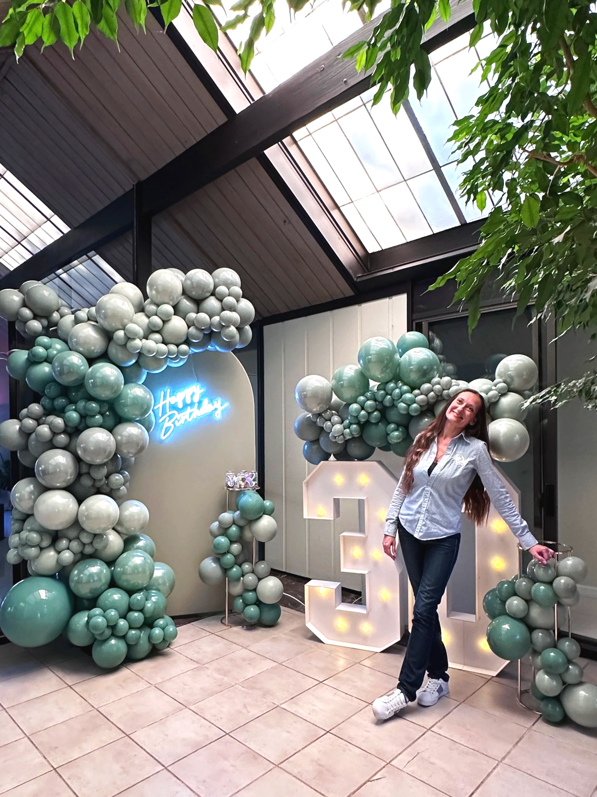 elegant-birthday-balloon-backdrop.png