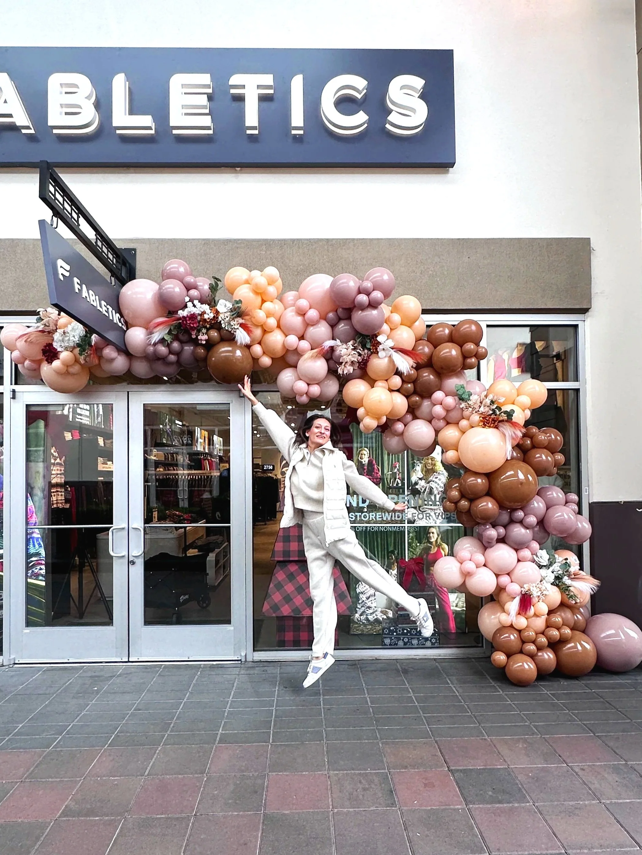 Grand Opening Balloon Décor | Fabletics Celebration