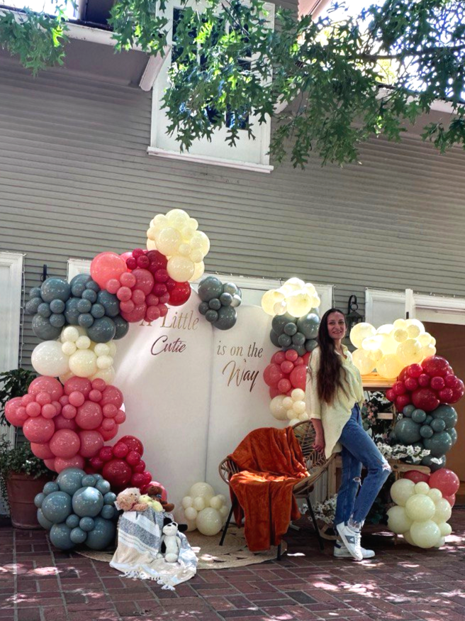 Outdoor Baby Shower Décor | Elegant Balloon & Floral Styling in Palo Alto