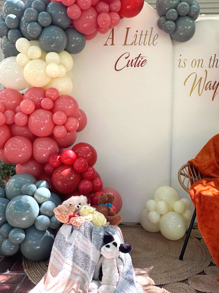 Outdoor Baby Shower Décor | Elegant Balloon & Floral Styling in Palo Alto