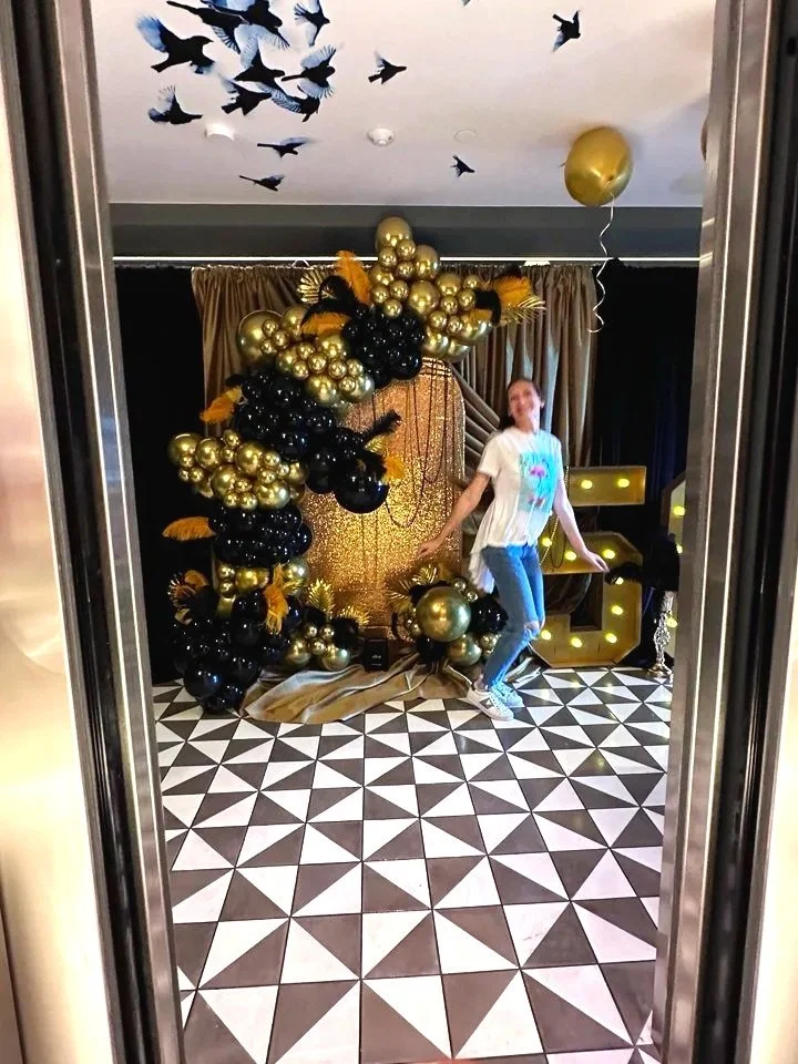 Gatsby-Inspired 50th Birthday Décor | Black & Gold Luxury Celebration