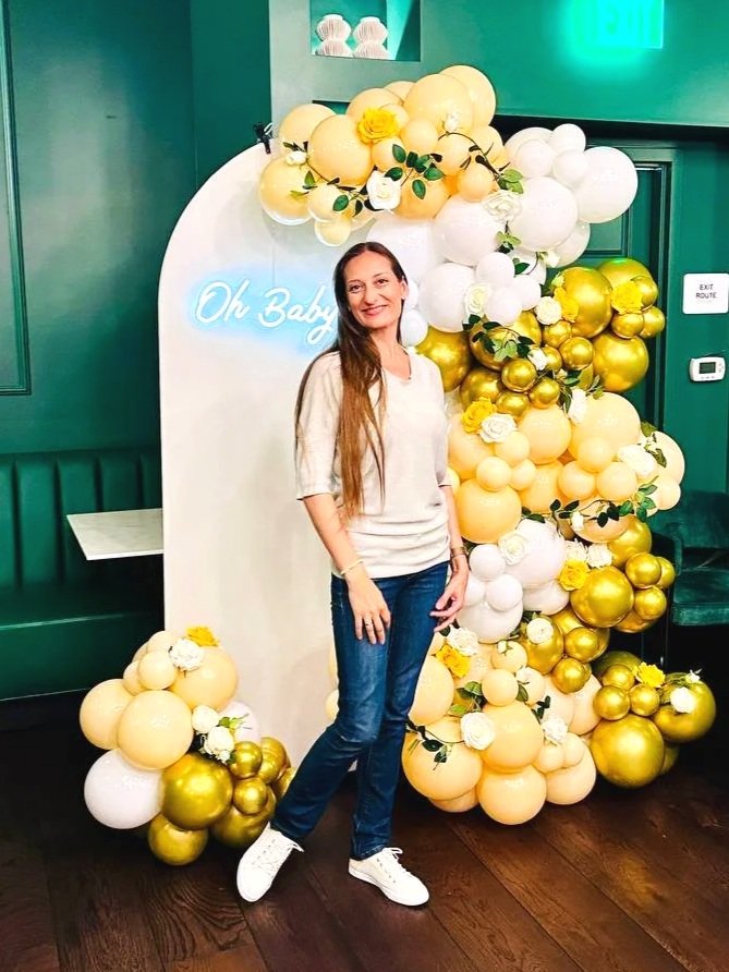 Elegant Oh Baby Shower Décor | Yellow, White & Gold Balloon Setup