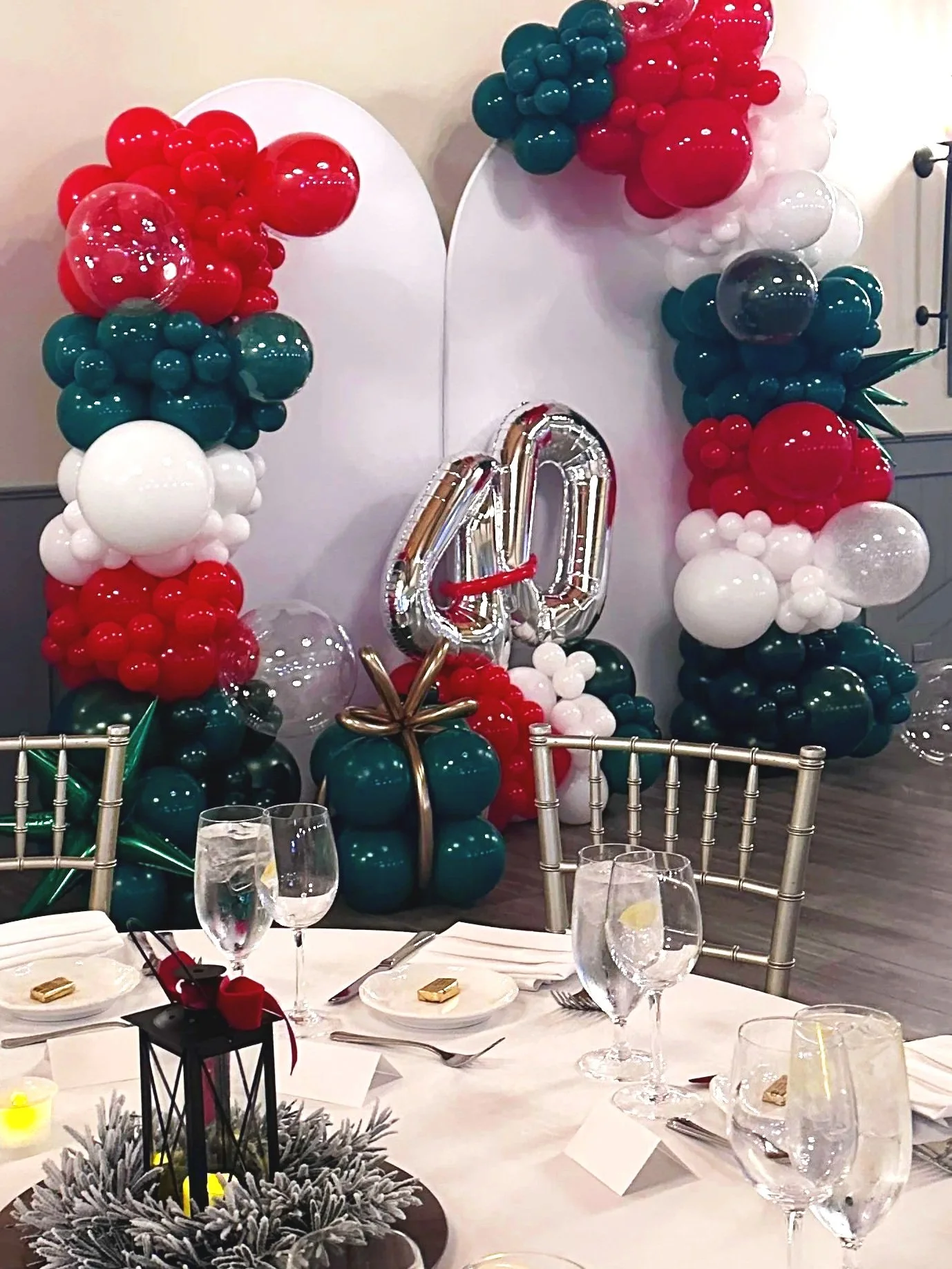 40th Birthday Balloon Décor | Red, Green & White Balloon Arch