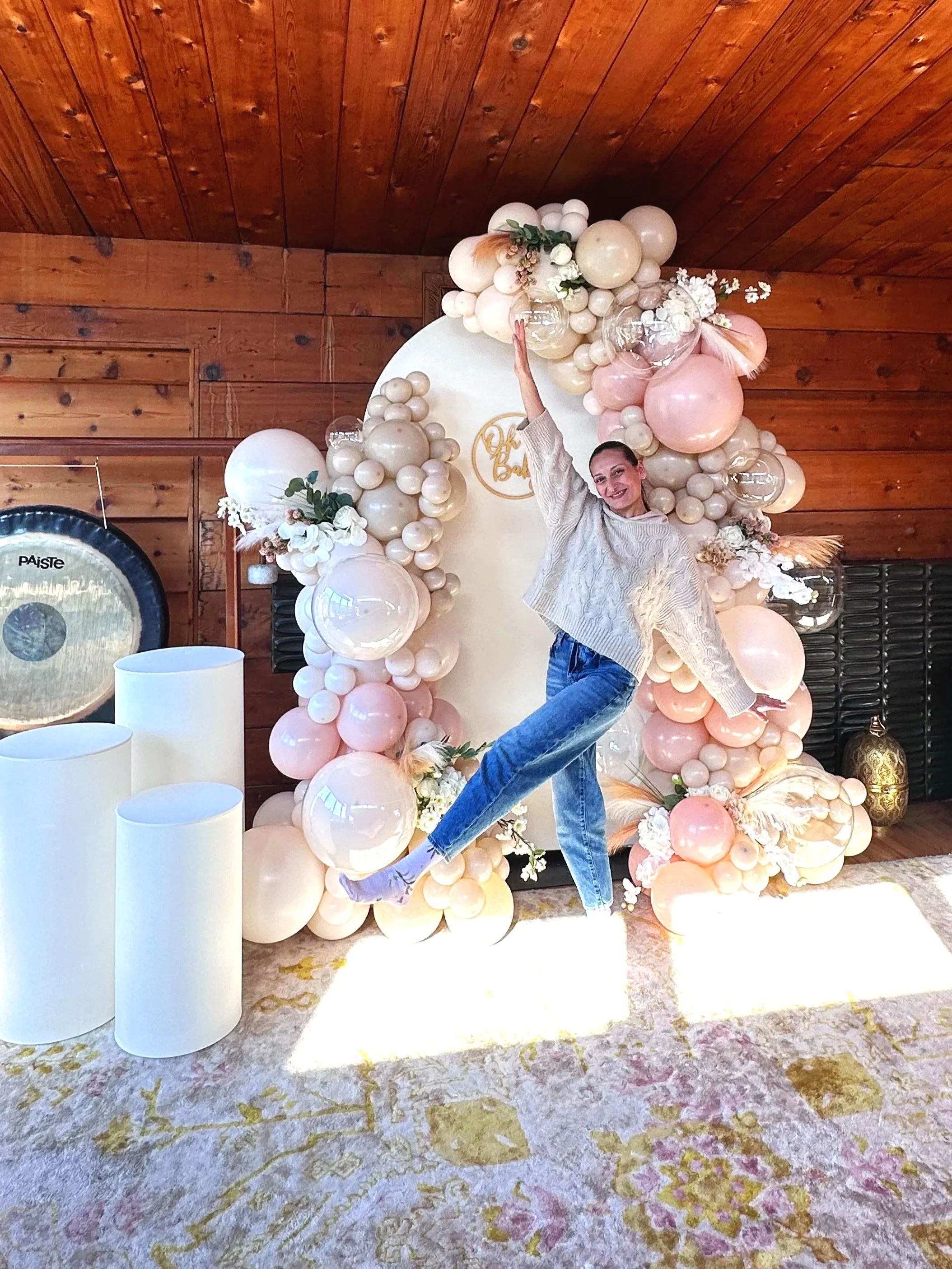Neutral Baby Shower Décor | Blush & Ivory Balloon Arch