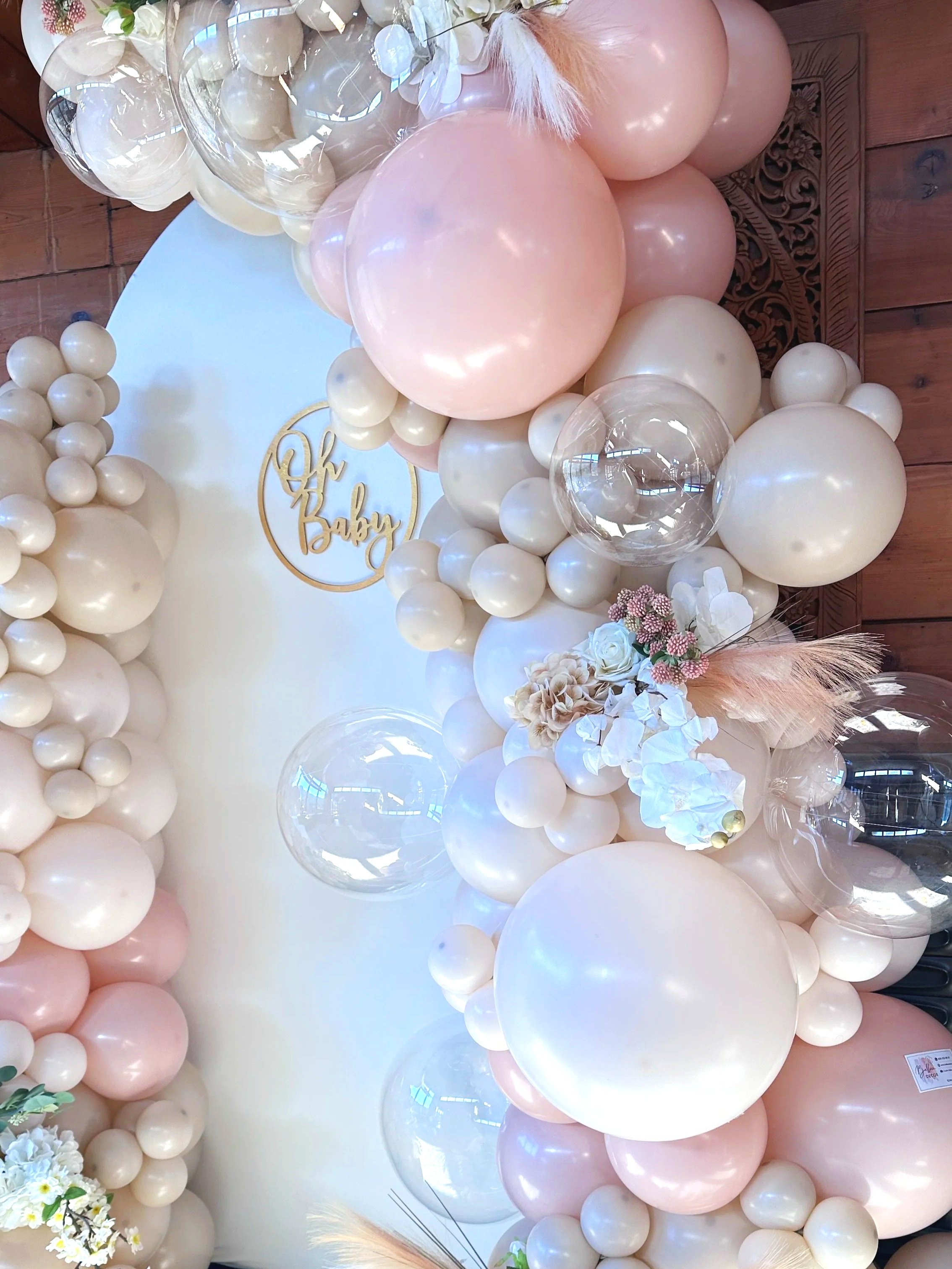 Neutral Baby Shower Décor | Blush & Ivory Balloon Arch