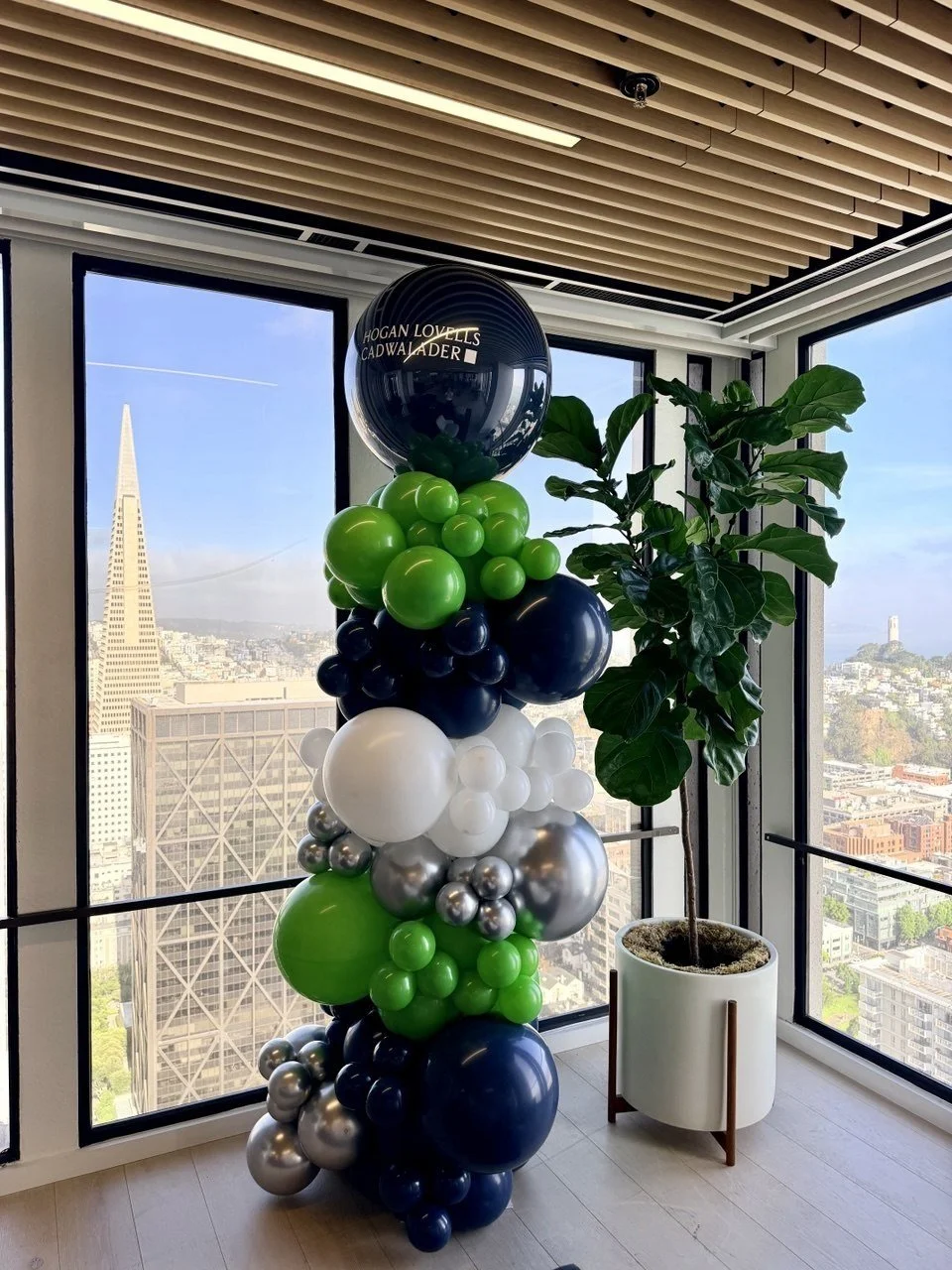 Hogan Lovells Cadwalader Office Balloon Column | San Francisco