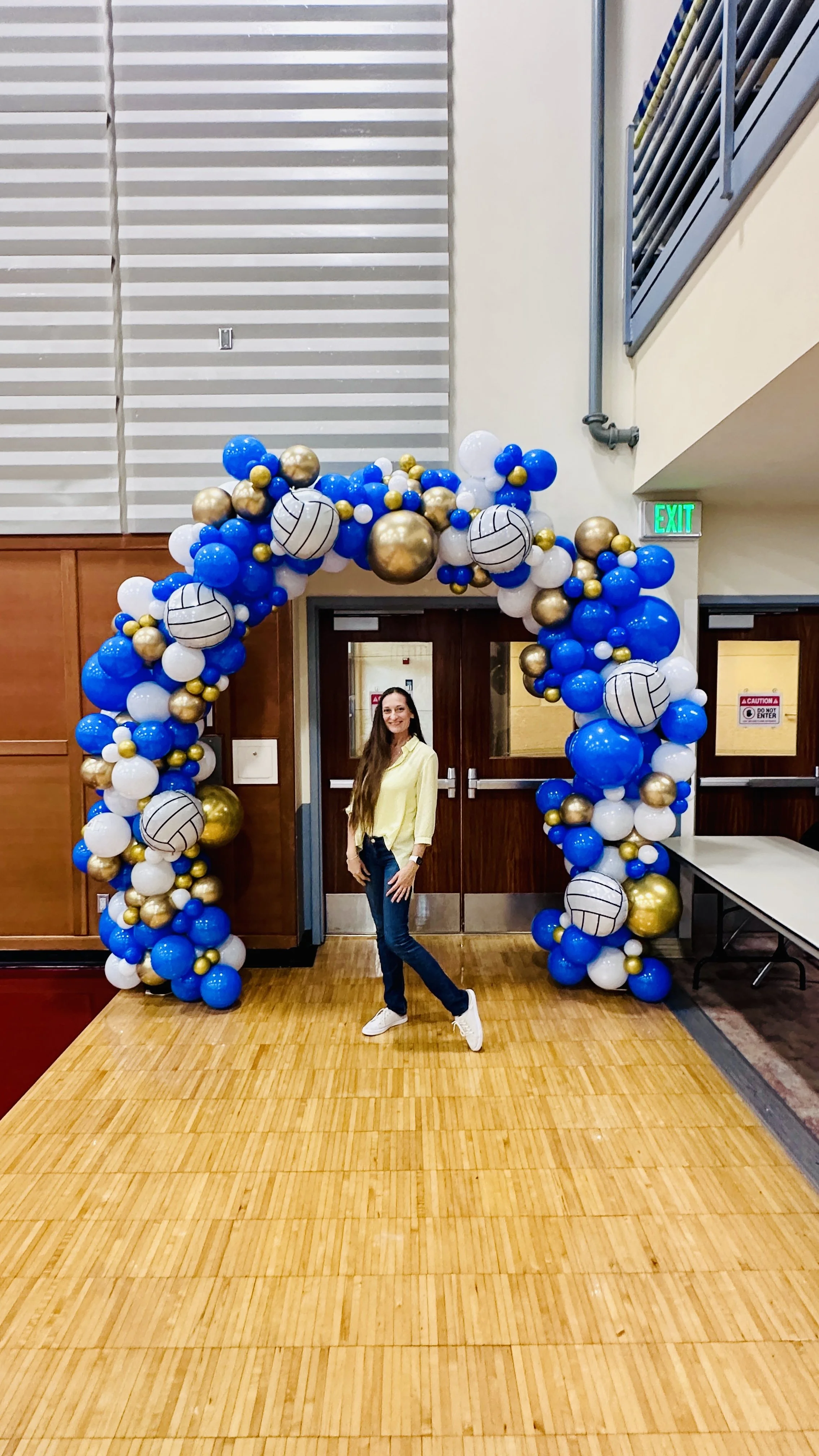 Volleyball Tournament in San Mateo | Blue, white and gold balloon entrance arch.