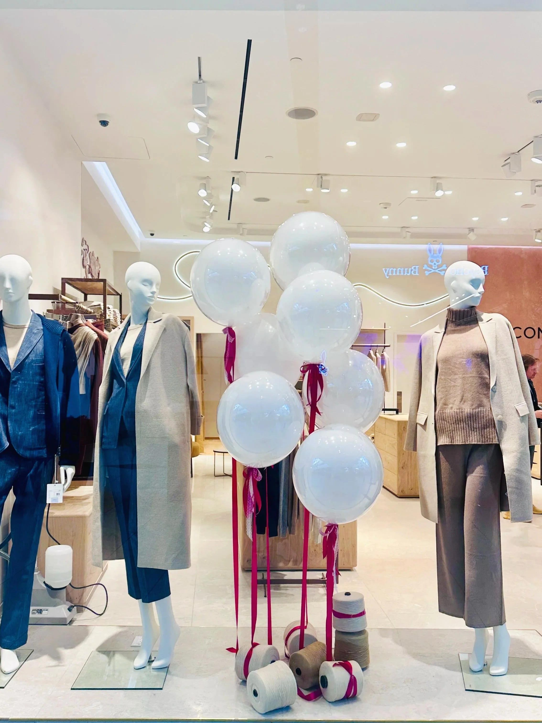 Retail Storefront Balloon Display at Westfield San Jose | Branded Visual Merchandising