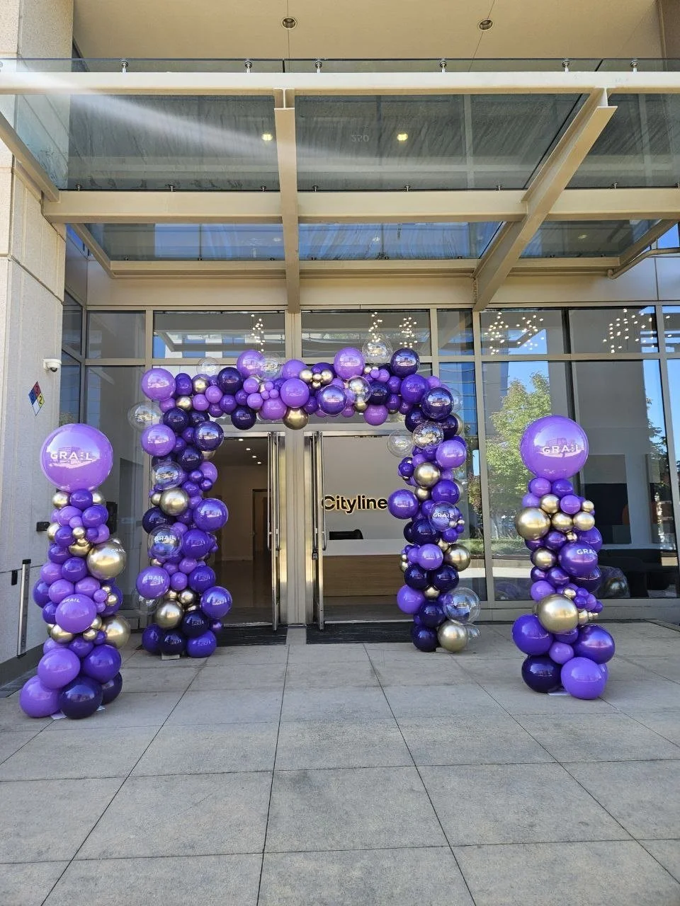 GRAIL Cityline Office Opening Balloon Decor