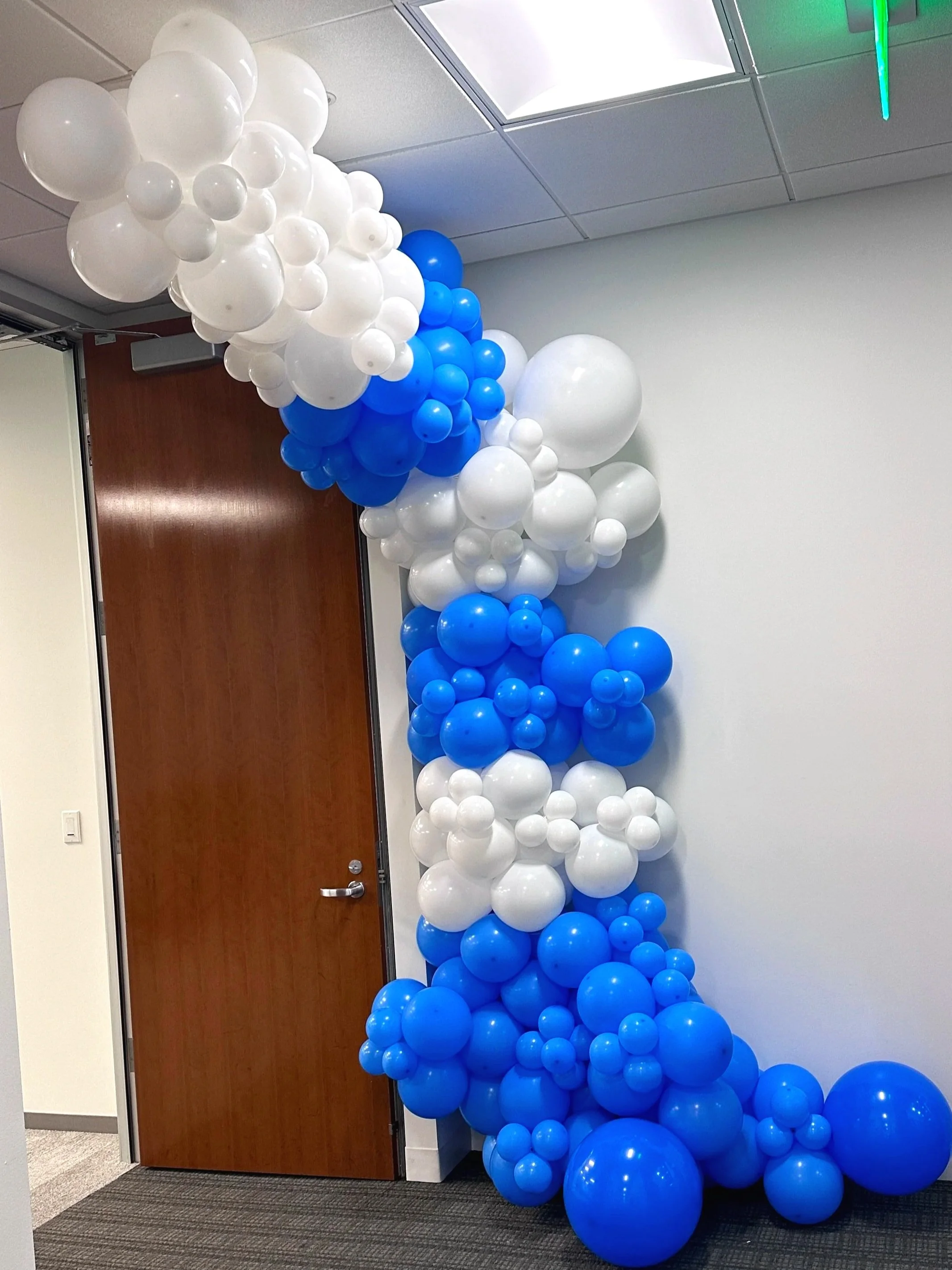 office-opening-balloon-arch-palo-alto.jpg