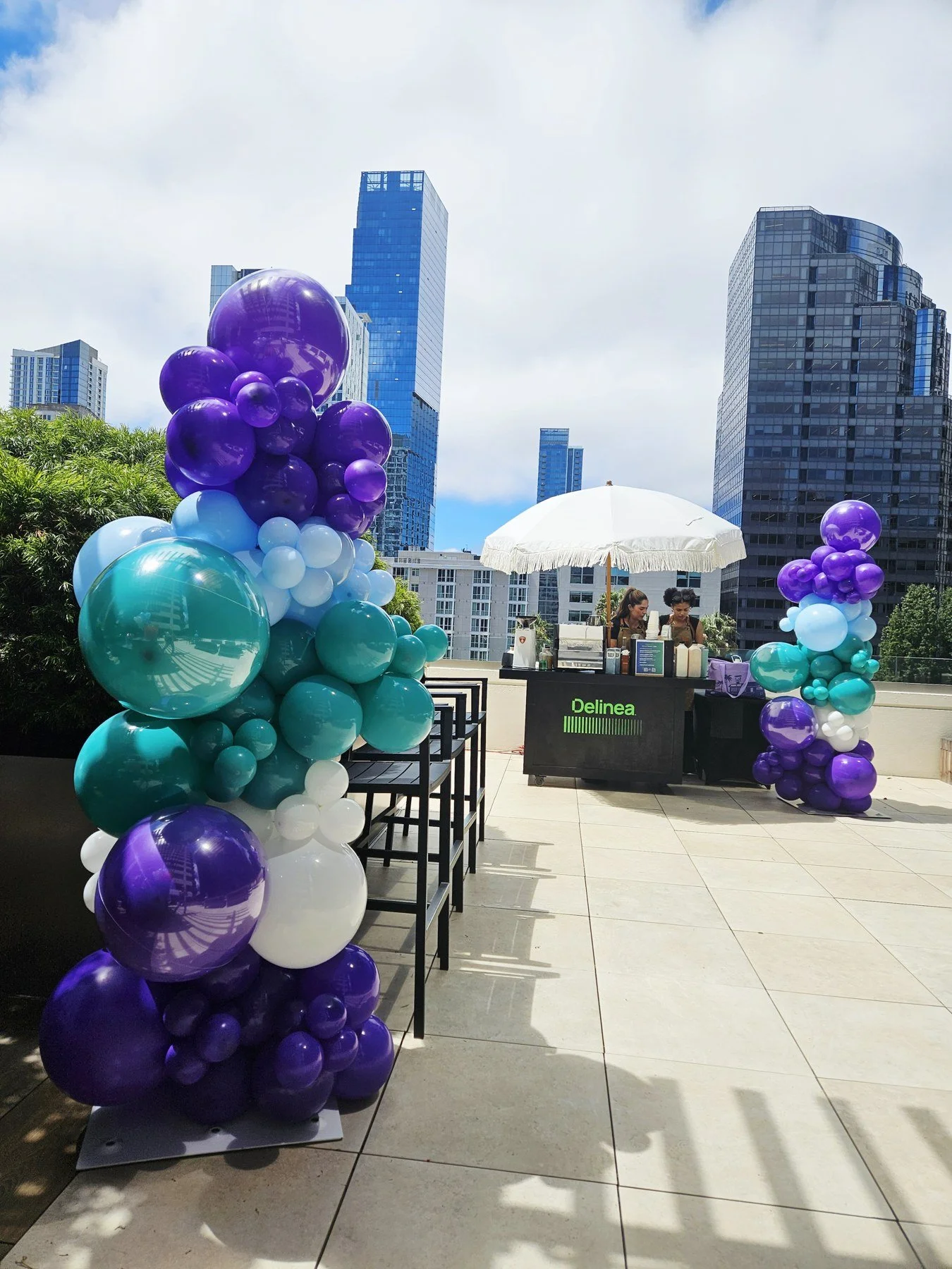 Delinea Rooftop Corporate Event Balloon Columns
