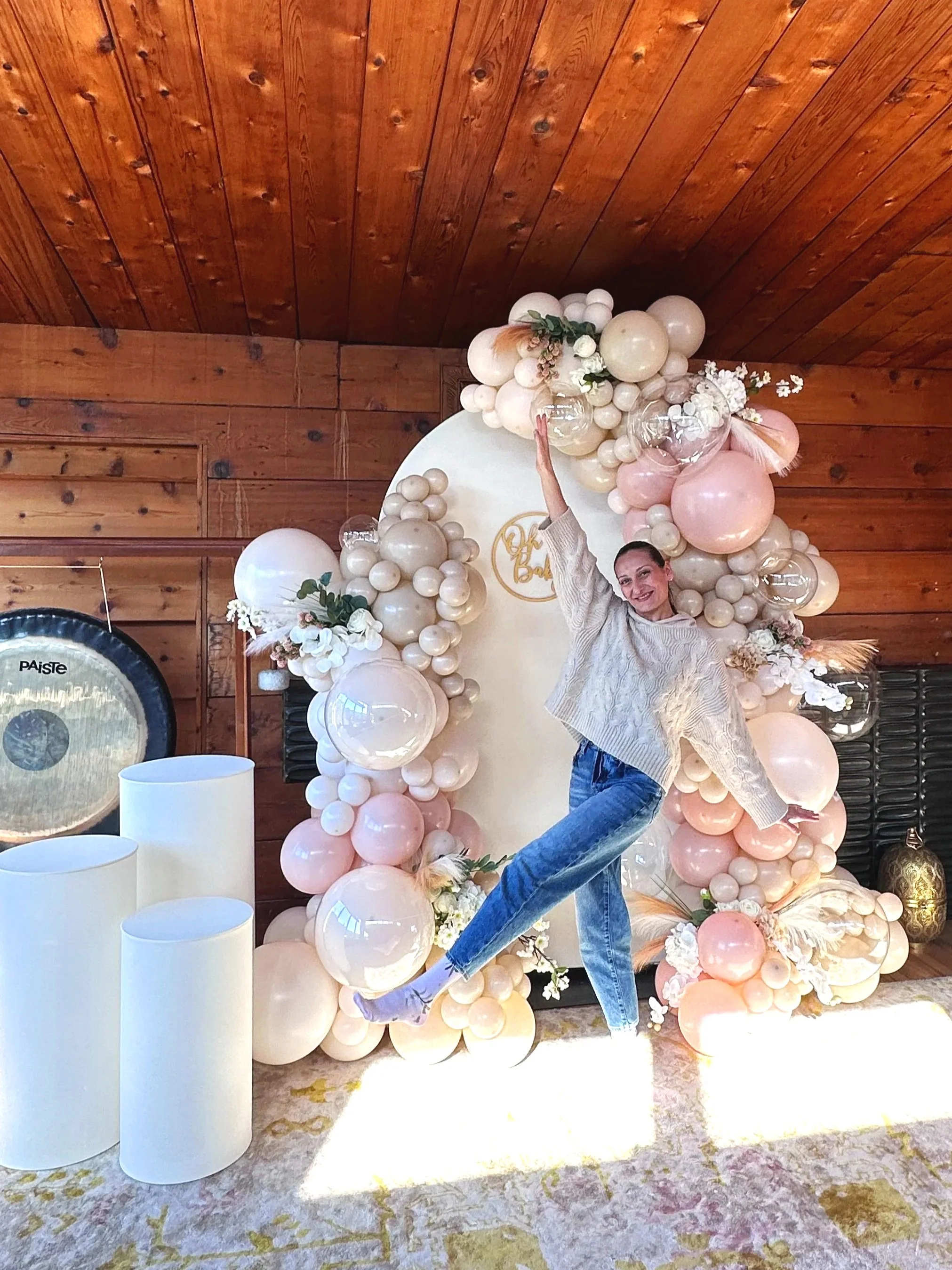 Neutral Baby Shower Décor | Blush & Ivory Balloon Arch