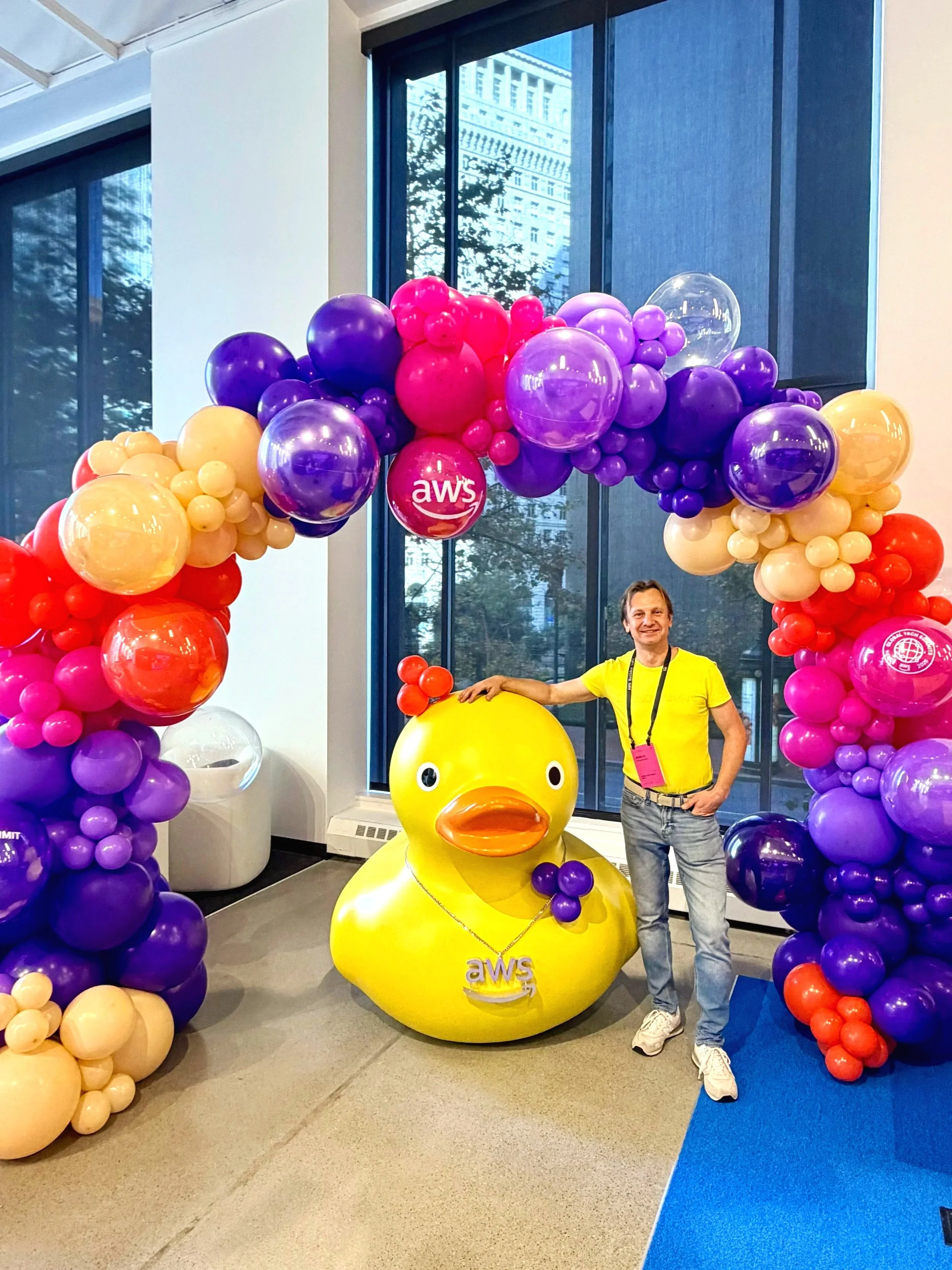 Amazon Corporate Tech Event in San Francisco 525 Market Street | Main Office Decor by Balloon Decor