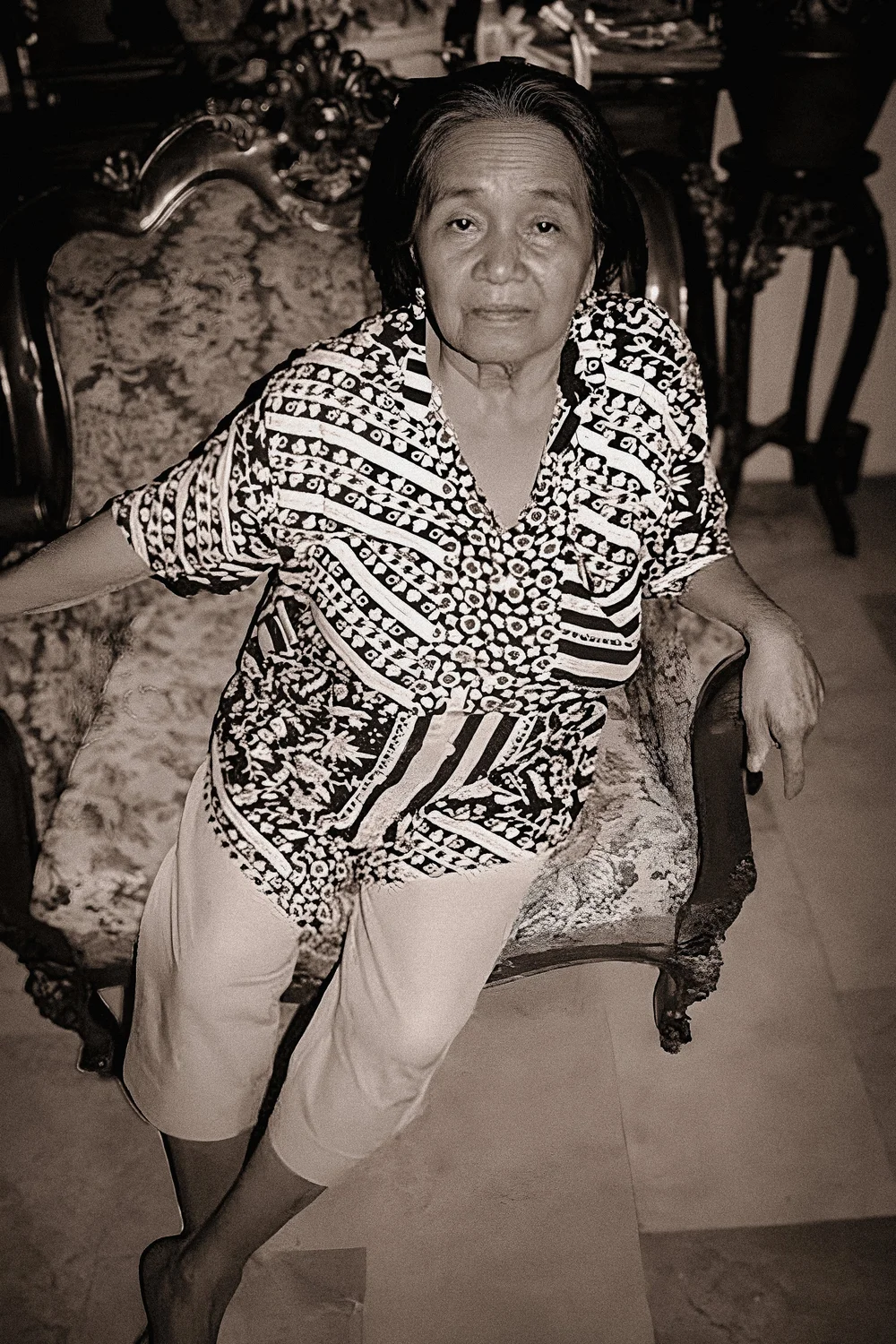 Ligaya Manasan, Kyle's grandmother