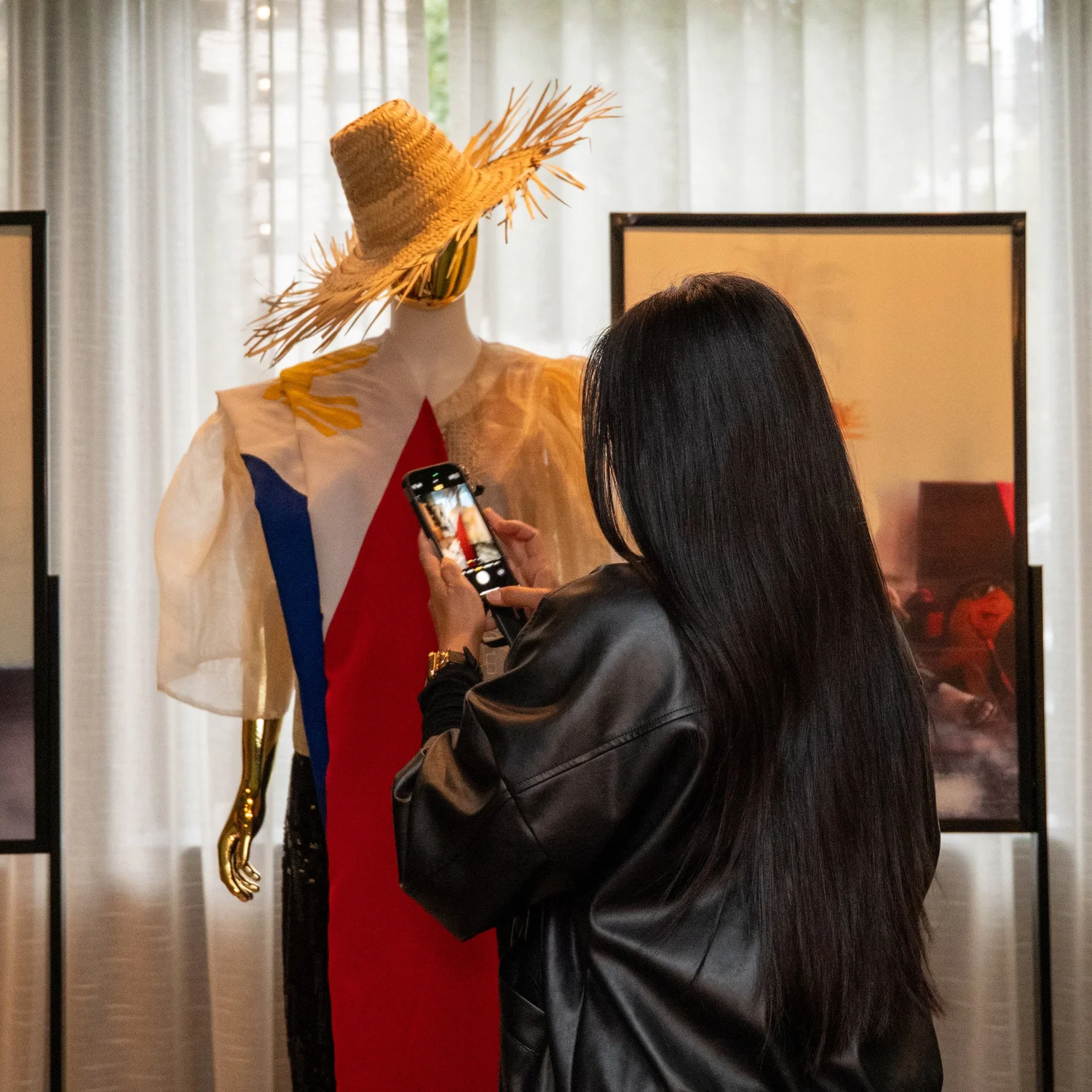 A styled look on a mannequin at Prologue