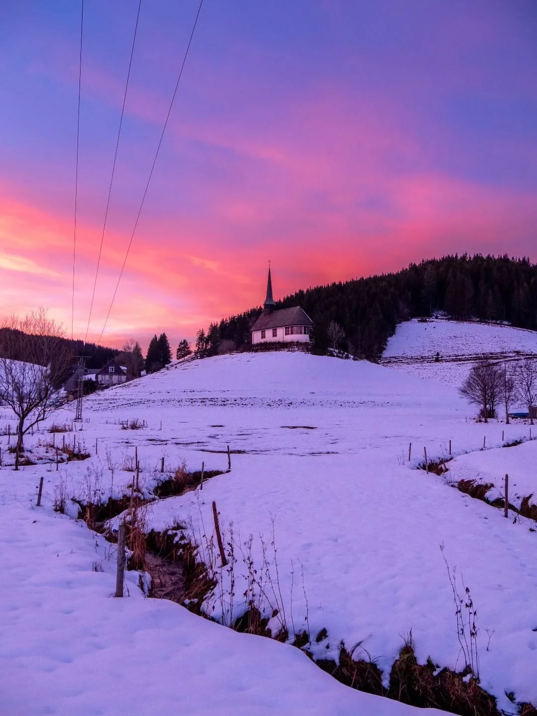Ein Schneebild geht noch... 😉

#visitblackforest #landscapephotography #wintersunset #sunrise_sunset_photogroup #femalephotographersnetwork
