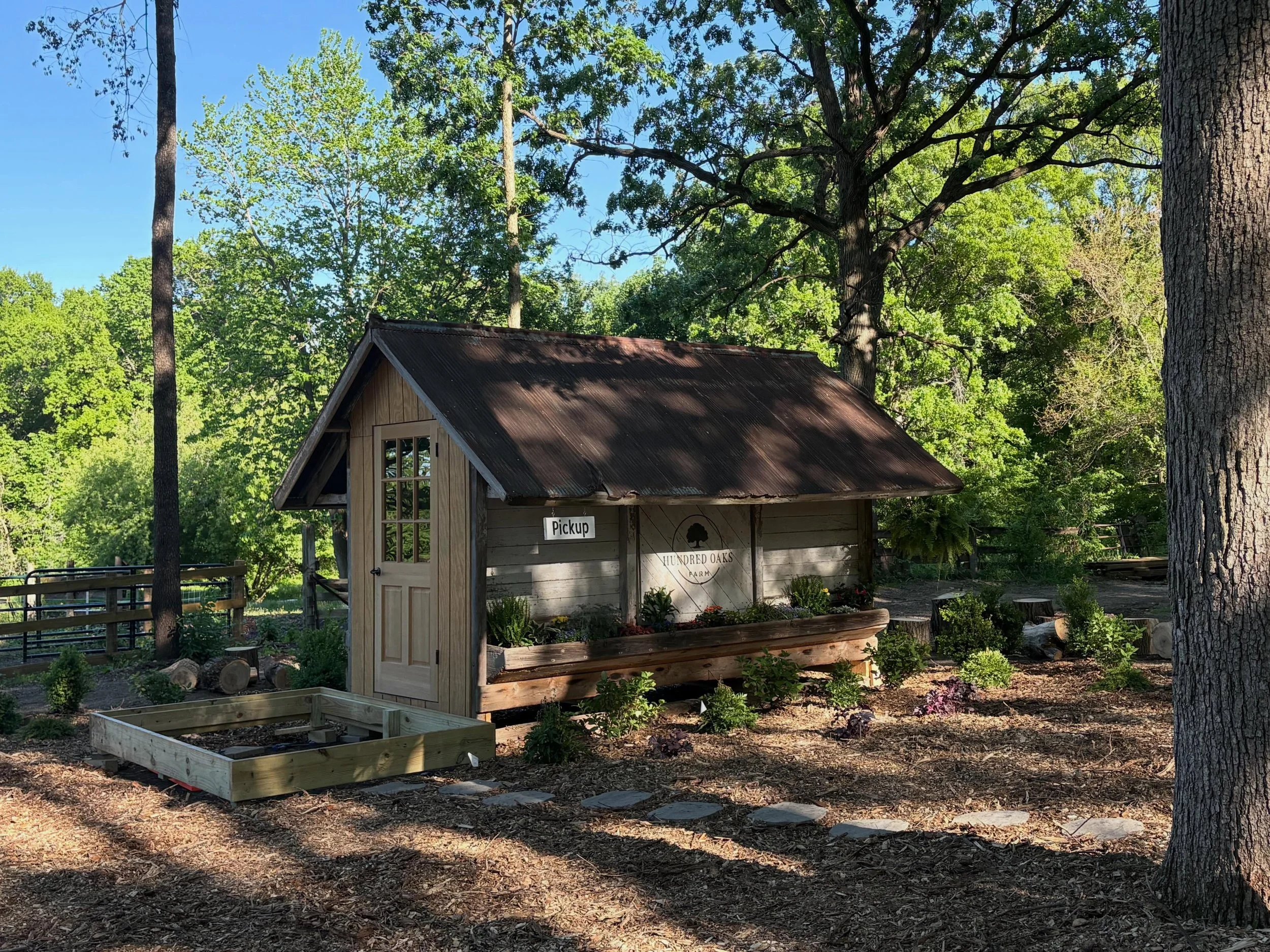 Pickups are open
First pickup window: Tomorrow, 9-11a
Eggs, pork, chicken, lamb. All raised with care
Order online first, link in bio

#farmtotable 
#genevail 
#wheatonil 
#stcharlesil 
#naperville