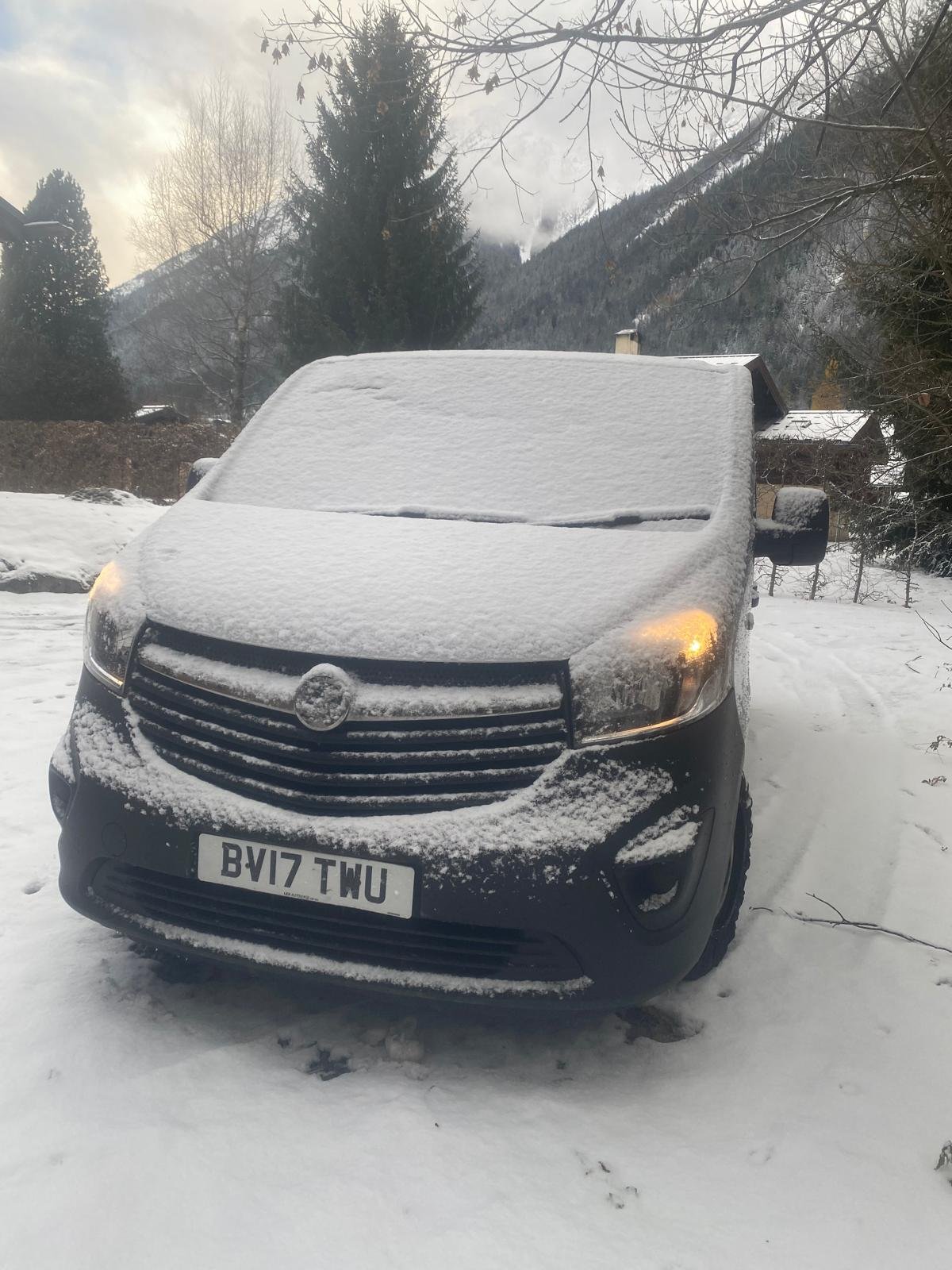 PHOTO-2025-10-08-21-18-05 9.jpg