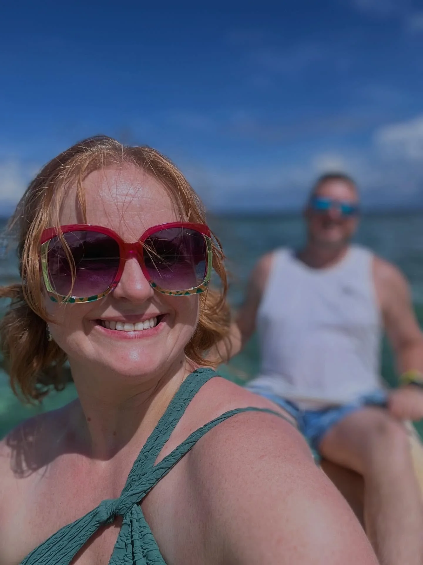 Nothing makes me feel more at peace than the ocean. I want to retire at the ocean. Maybe Roatan? #roatan #vacation #couplestrip #compassandfable