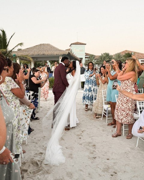 For couples who don&rsquo;t do ordinary, a destination wedding on the sand is the perfect beginning. Beautifully personal, effortlessly unforgettable. 🌊

#TravelBetter #SandalsRoyalCura&ccedil;ao #destinationwedding
