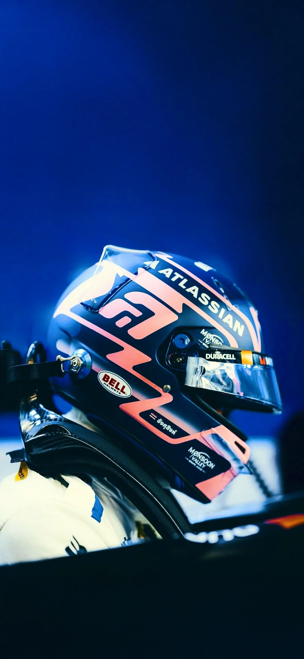 Williams F1 Wallpaper – Alex Albon (2025)