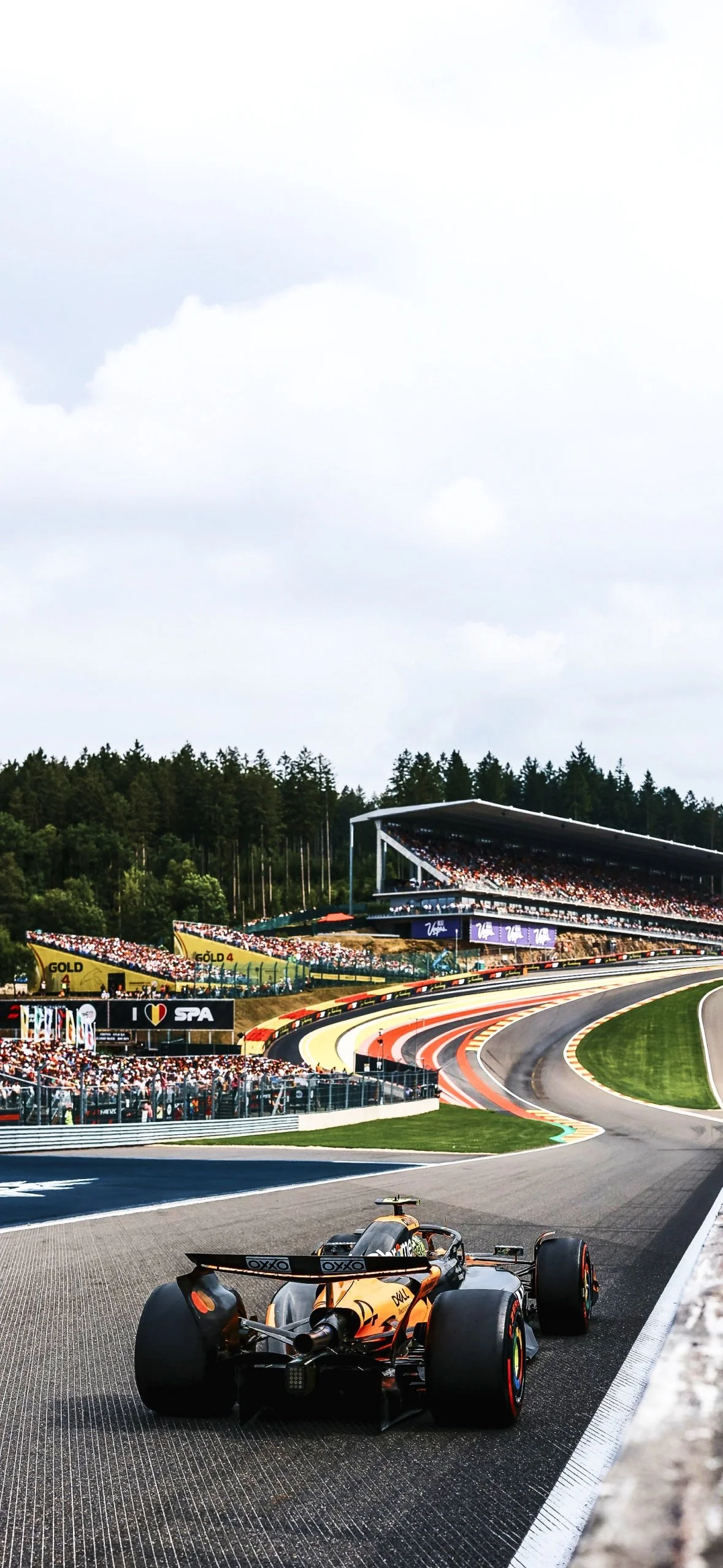 McLaren F1 Wallpaper – Lando Norris, Belgian GP, Spa (2025)