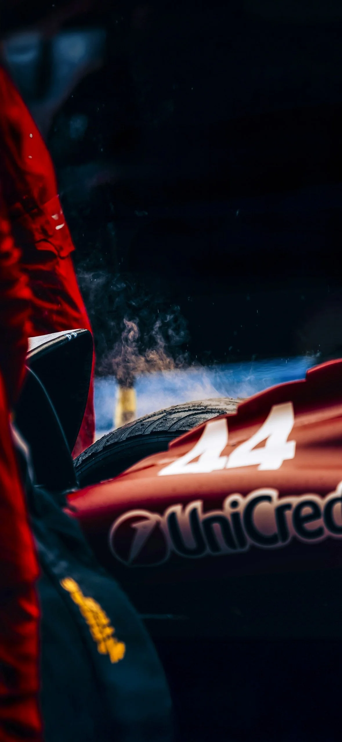 Ferrari F1 Wallpaper – Lewis Hamilton (2025)
