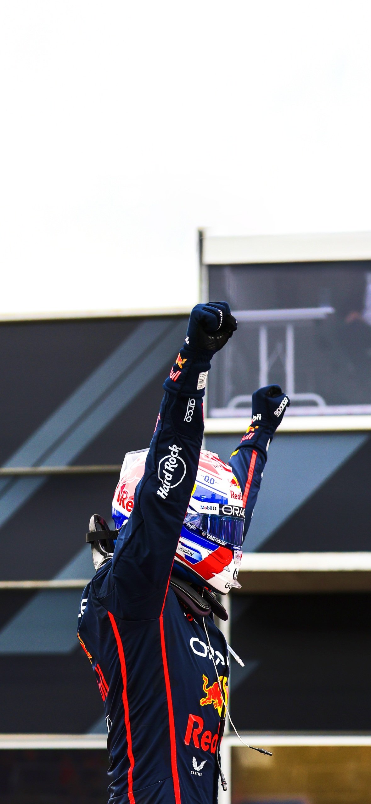 Max Verstappen Red Bull F1 Wallpaper (2025) – Free Download | F1 Ocean