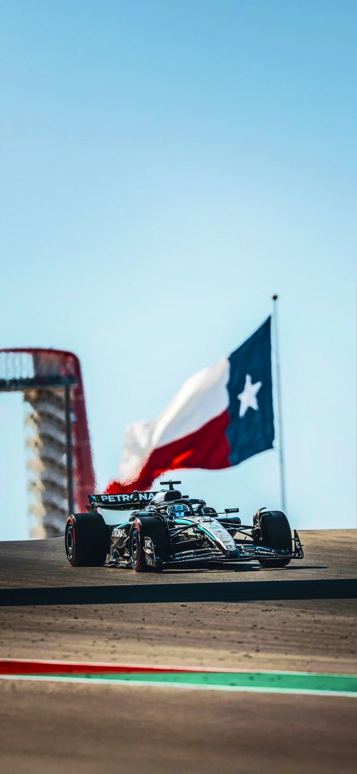 George Russell Mercedes F1 Wallpaper (2025) – Free Download | F1 Ocean