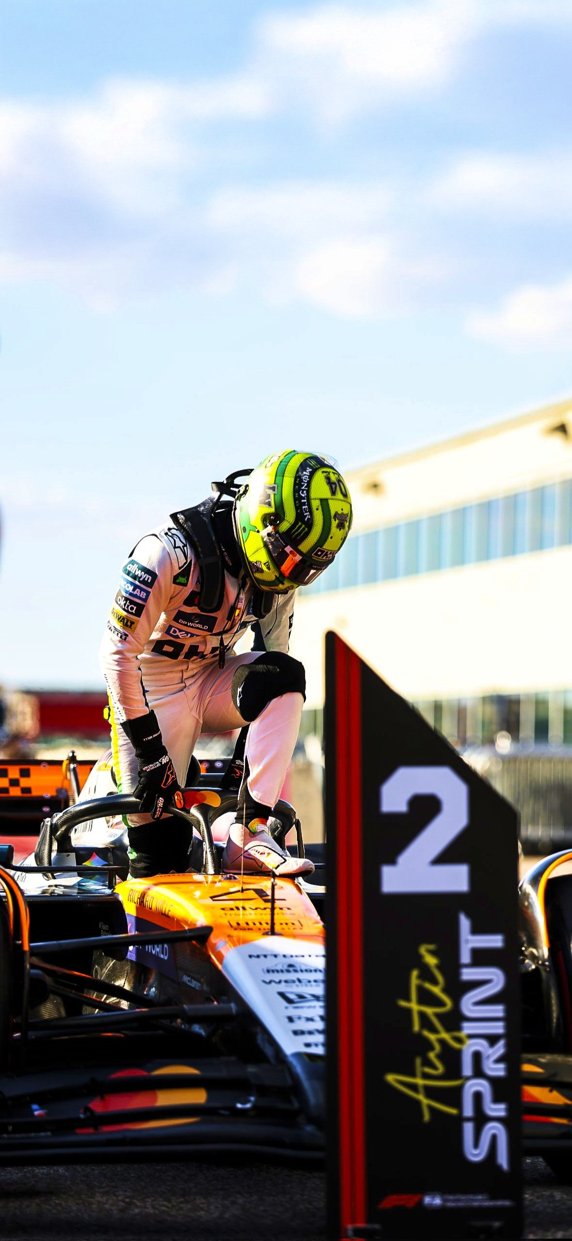 Lando Norris McLaren F1 Wallpaper (2025) – Free Download | F1 Ocean