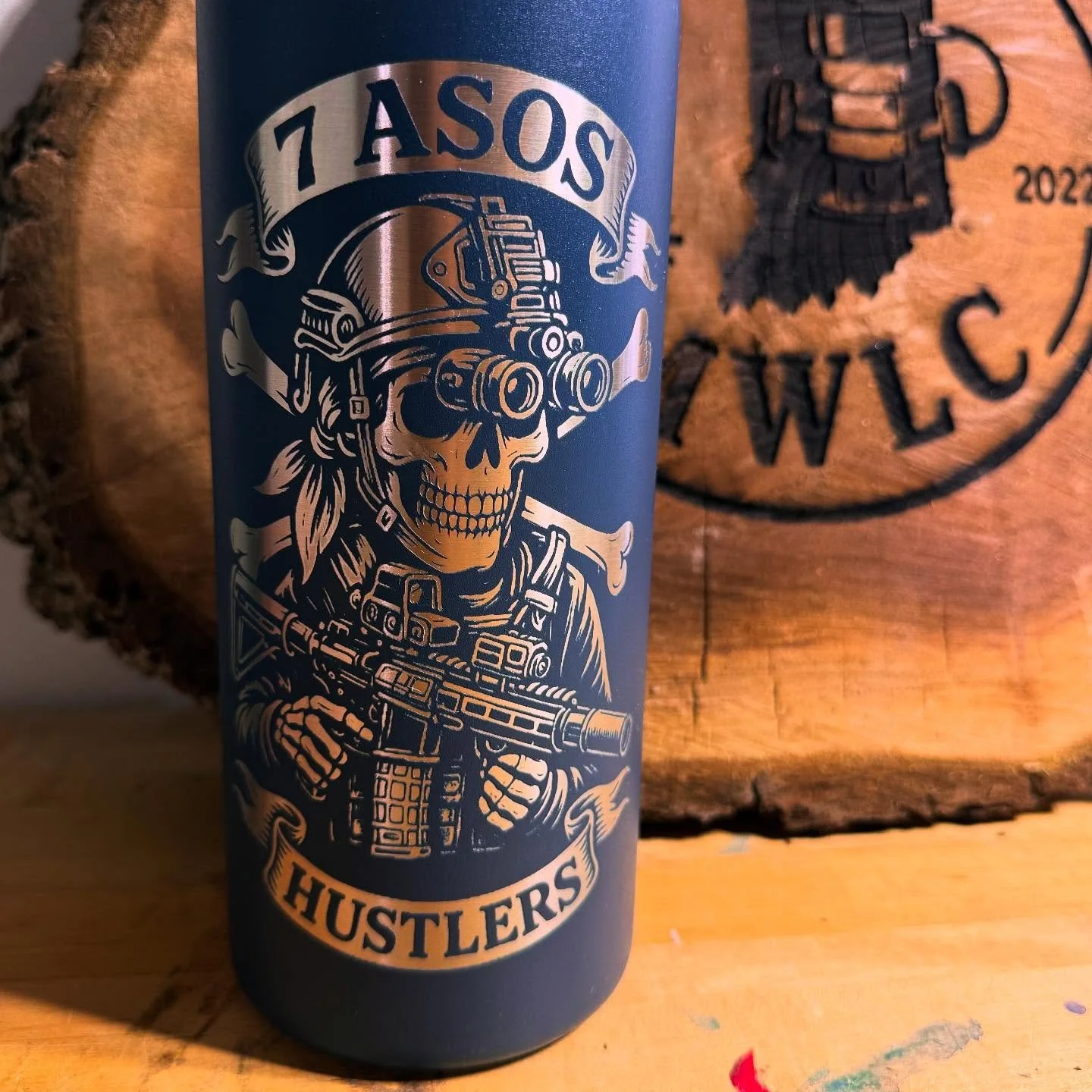 🏴&zwj;☠️ Jolly Roger vibes. 21st century style.
Sleek. Bold. Unapologetic.

⚔️ Custom tumbler inspired by the pirate flag
🔥 Built for everyday adventure
🥶 Keeps drinks cold, ☕ keeps &lsquo;em hot

Raise your flag. Claim yours. ⚓️
#jtac #tacp #batt