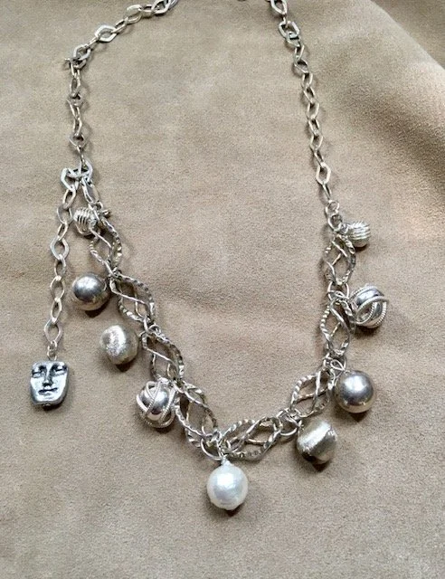 Many moons pearl 2.jpg